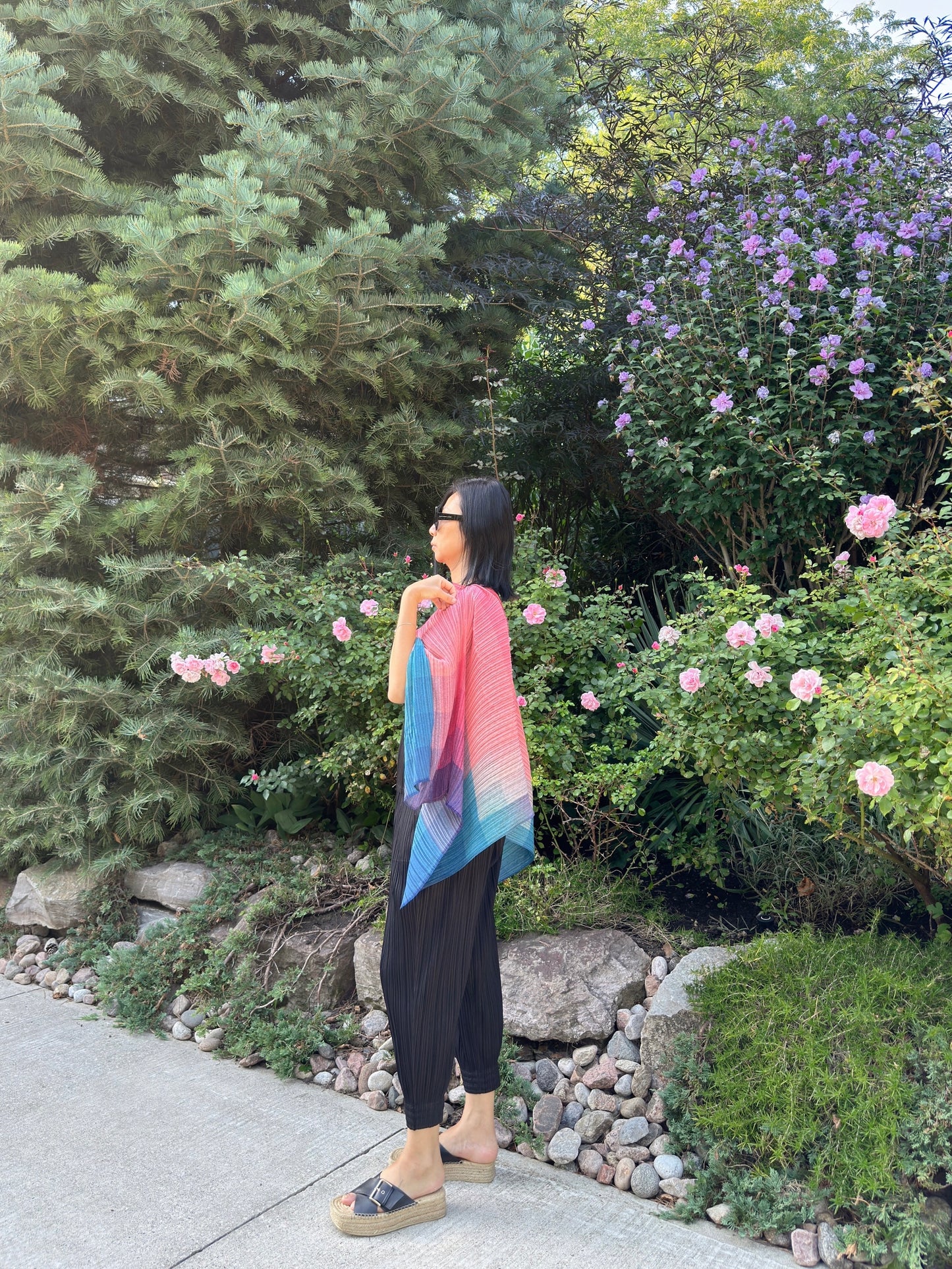Pleats Gradation Cape(blue, purple )