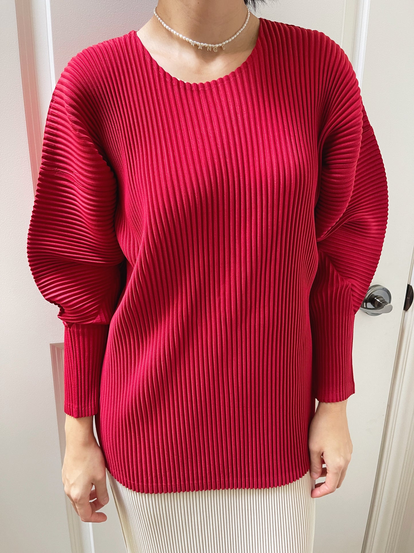 A-POC Pleats round tee ( black, ivory, red)