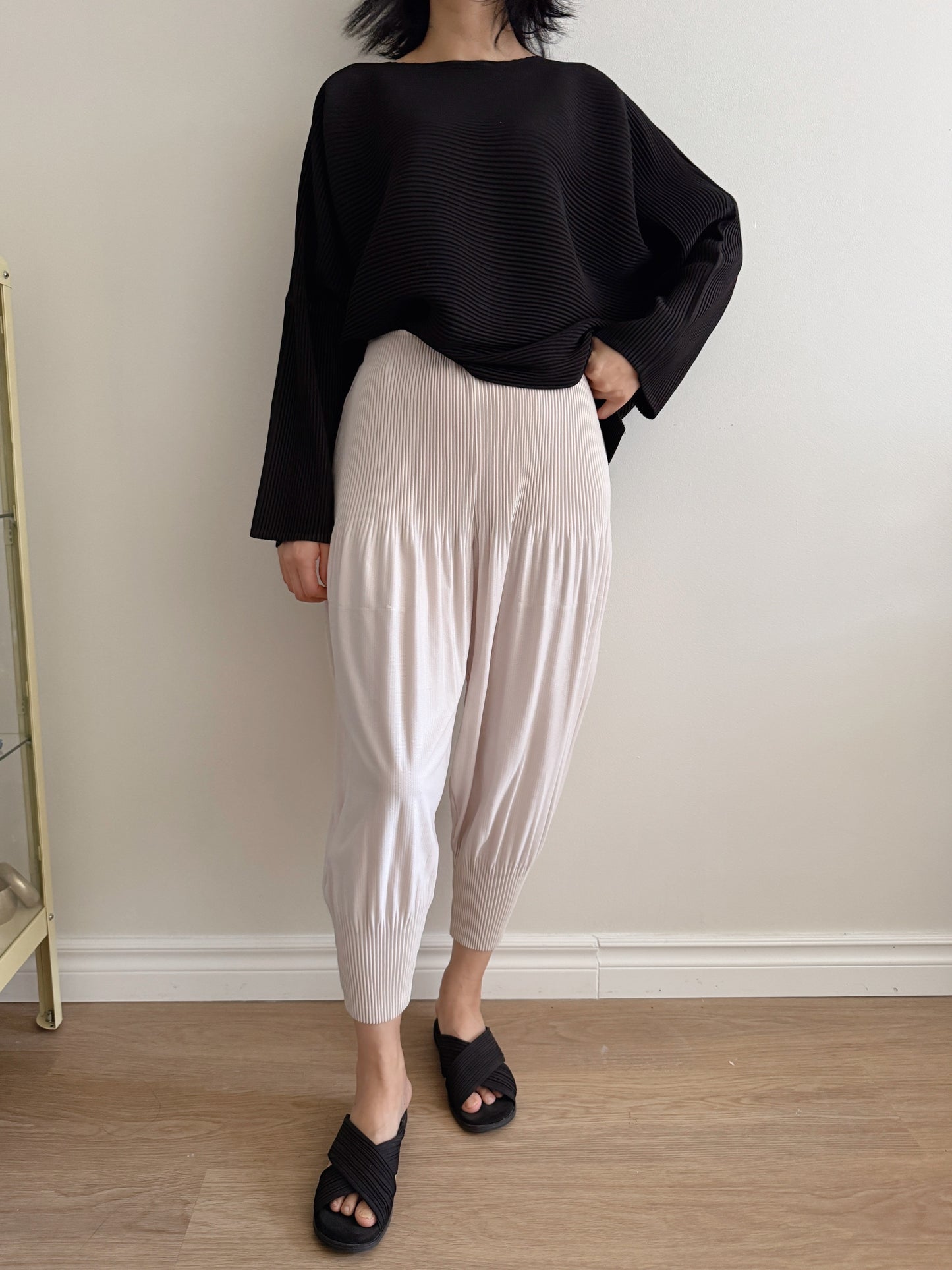 Pleats baggy pants ( black, pink, ivory, orange, mocha)