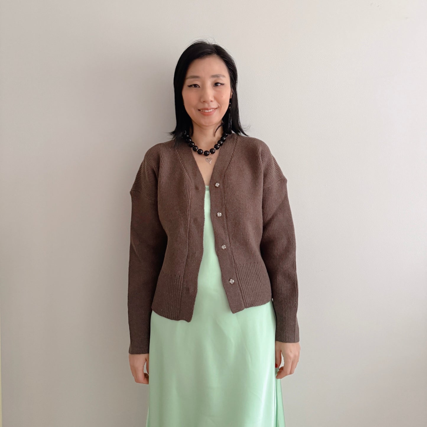 snap button cardigan (light yellow, brown)