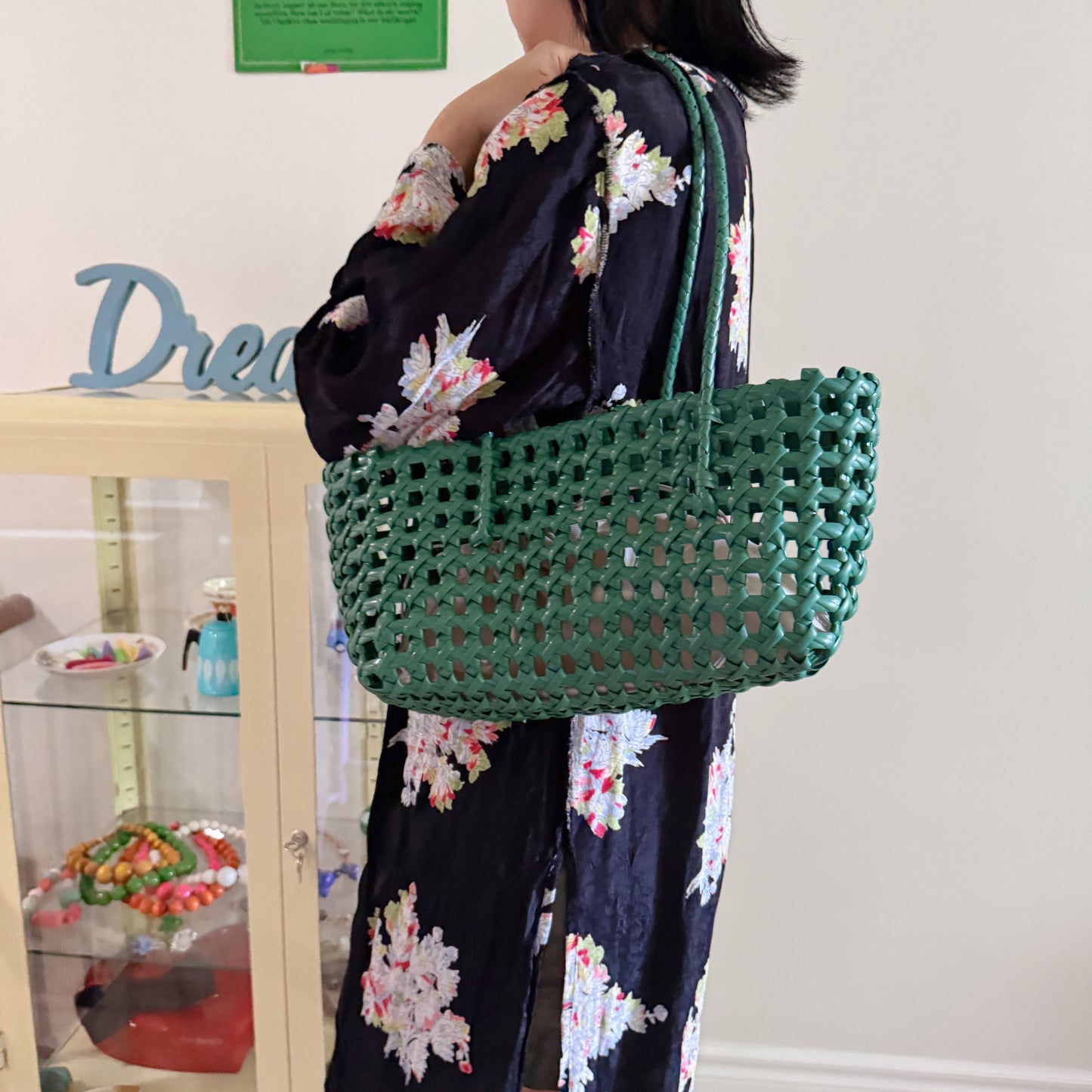 woven basket bag ( red, green, black)