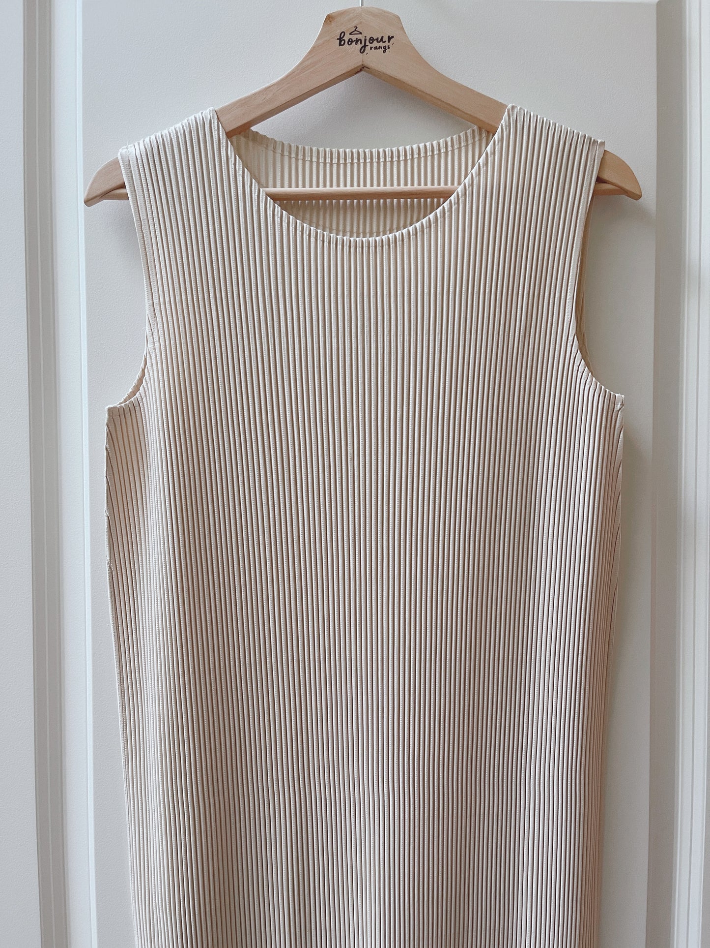 A-POC Pleats maxi dress( black, ivory)