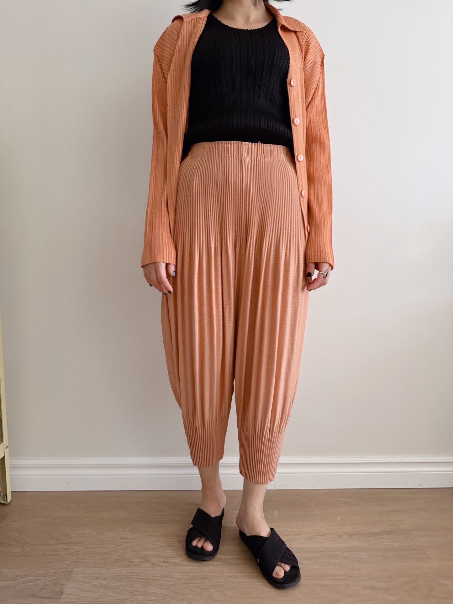 Pleats baggy pants ( black, pink, ivory, orange, mocha)