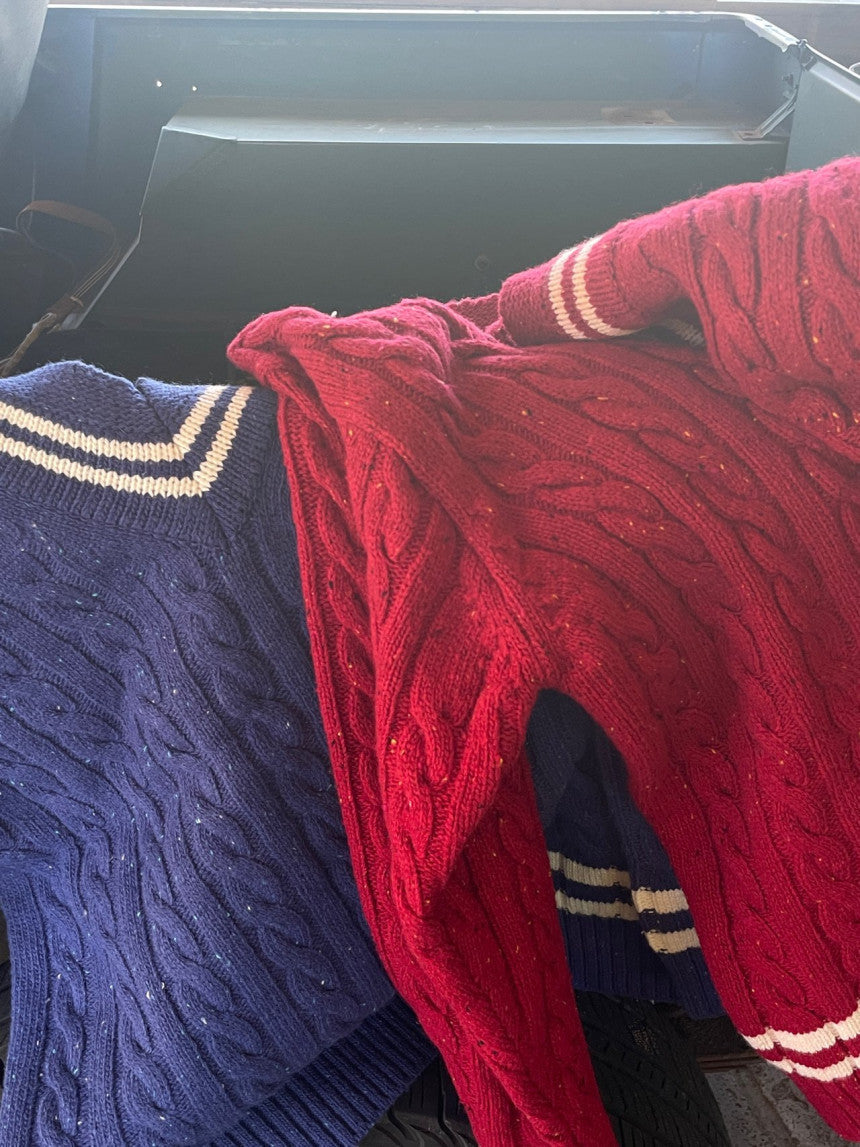 Noel cable knit (blue,red)