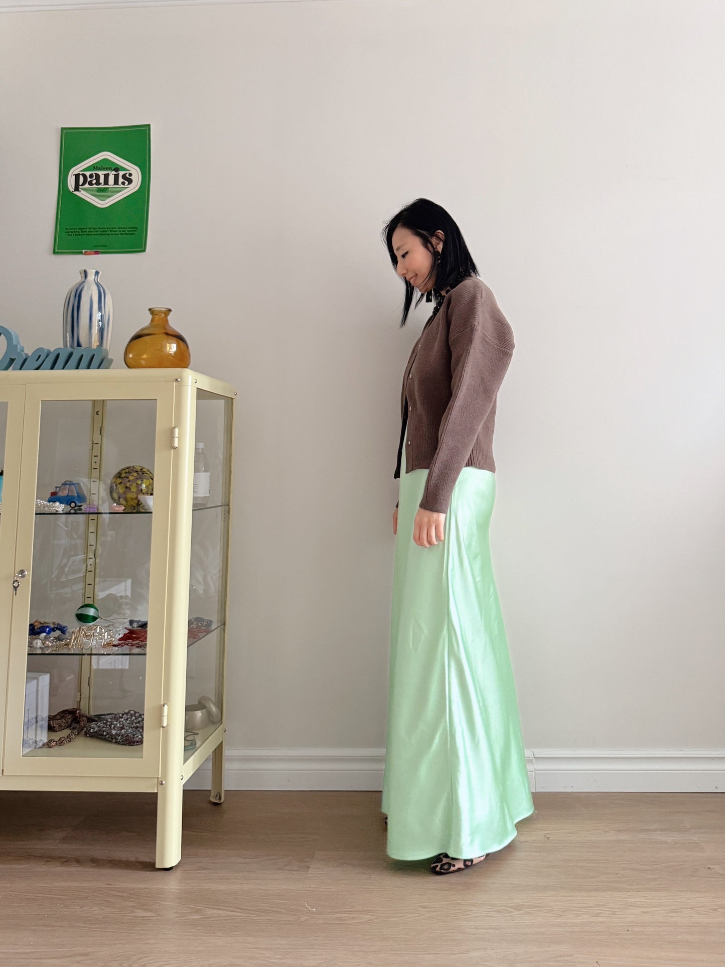 snap button cardigan (light yellow, brown)
