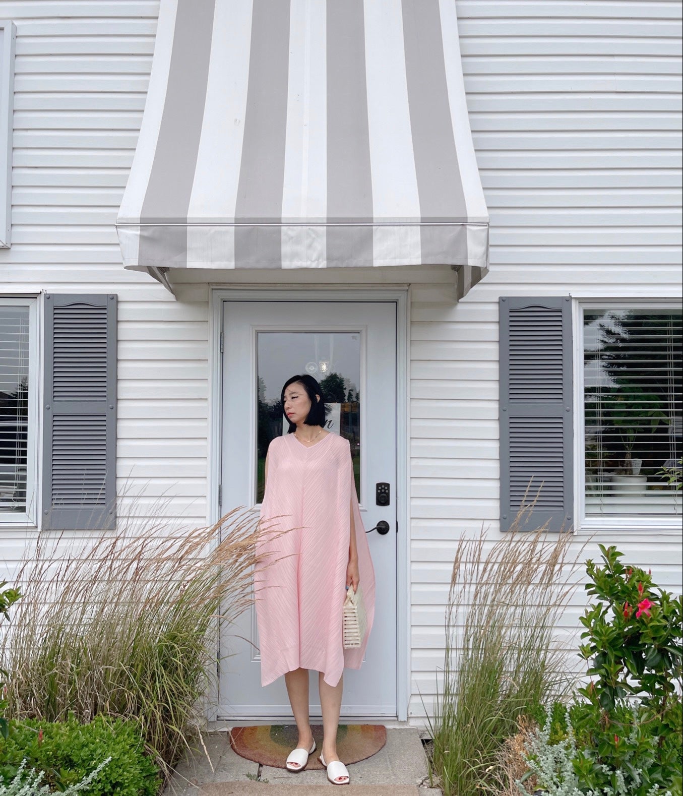 solid dress (black, pastel blue ,pink)