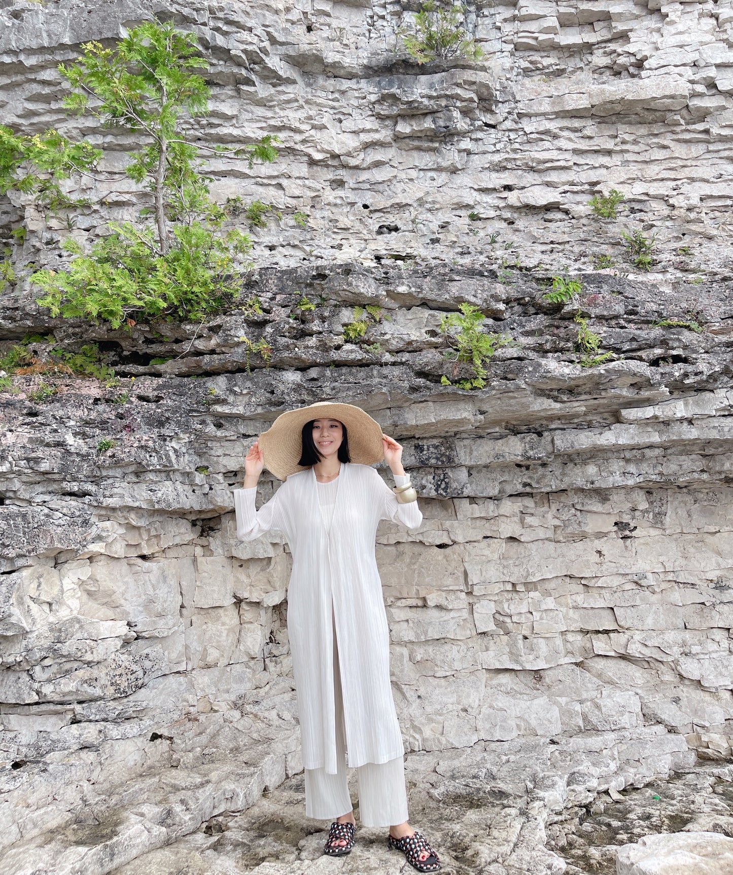 long sleeved cardigan (ivory, black)