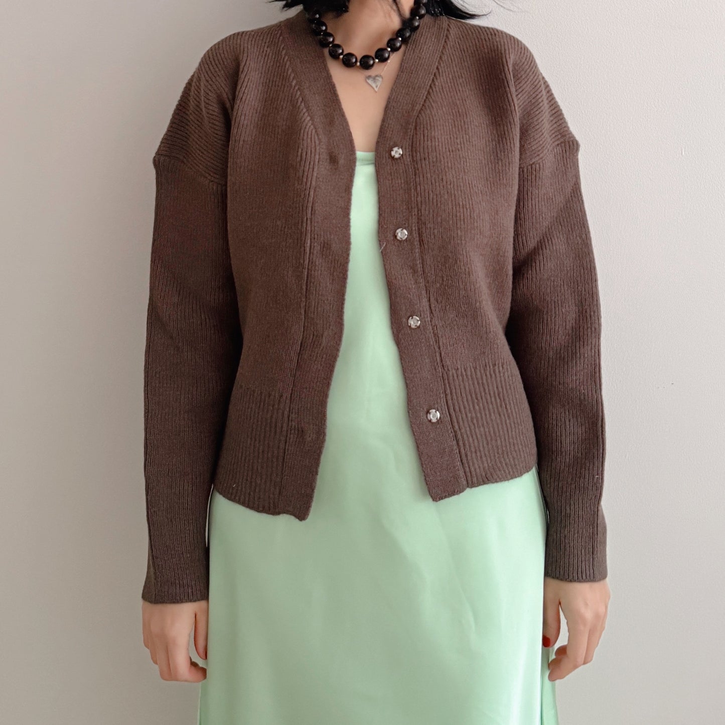 snap button cardigan (light yellow, brown)
