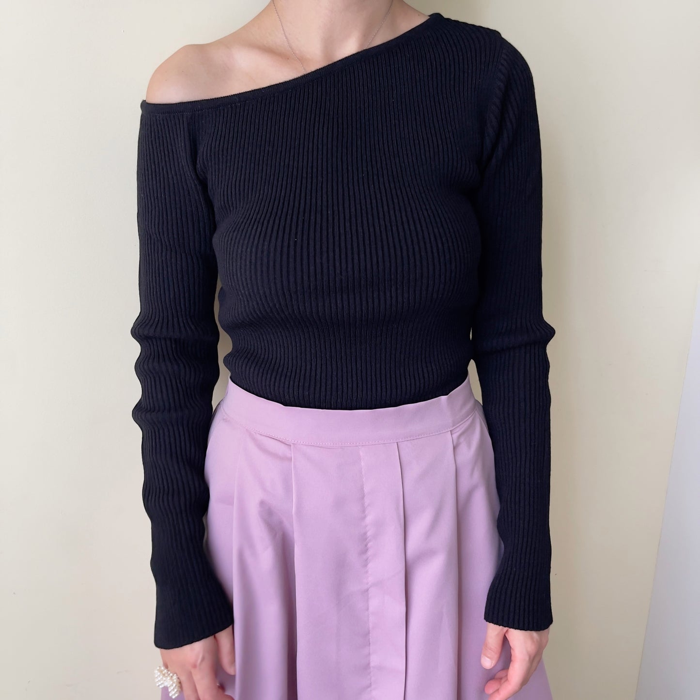 Off shoulder knit (ivory, yellow,sky blue, black)