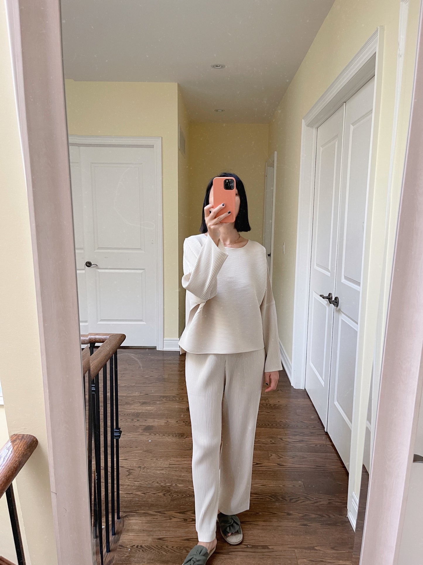 A-POC Pleats Pants (ivory, black)