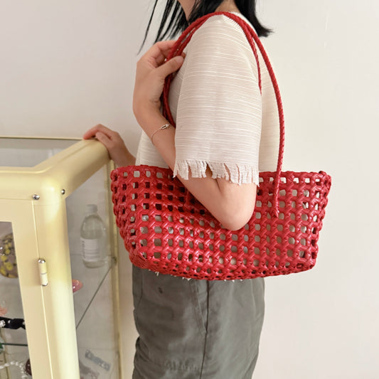 woven basket bag ( red, green, black)
