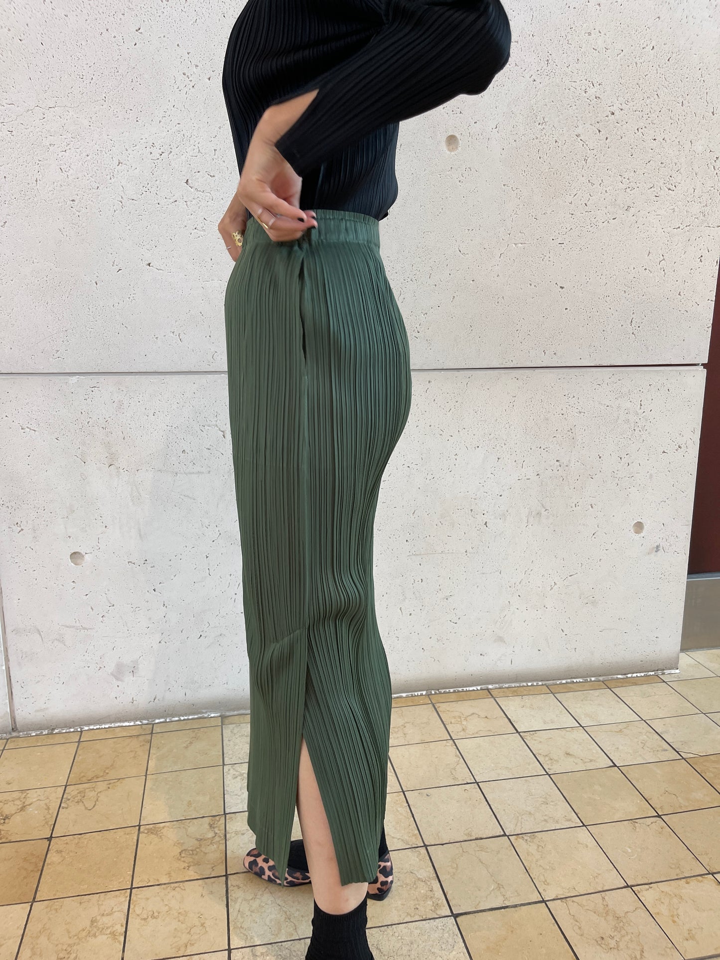 Basic long skirts (khaki, burgundy)