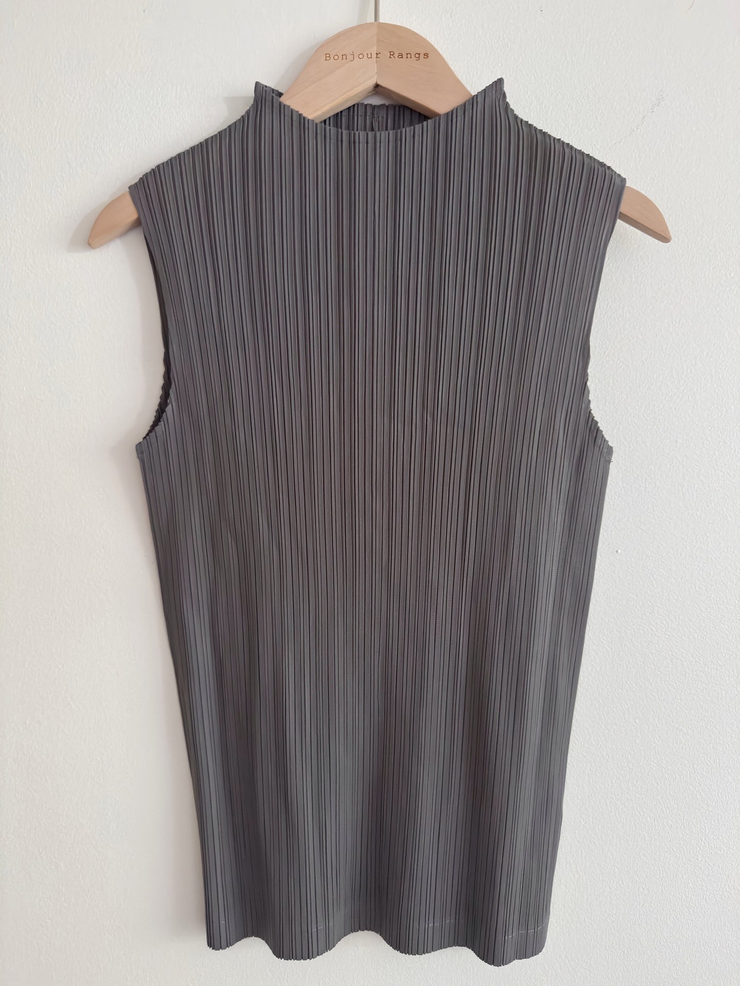 Pleated high- neck sleeveless top (lemon,blue,gray,ivory,black )