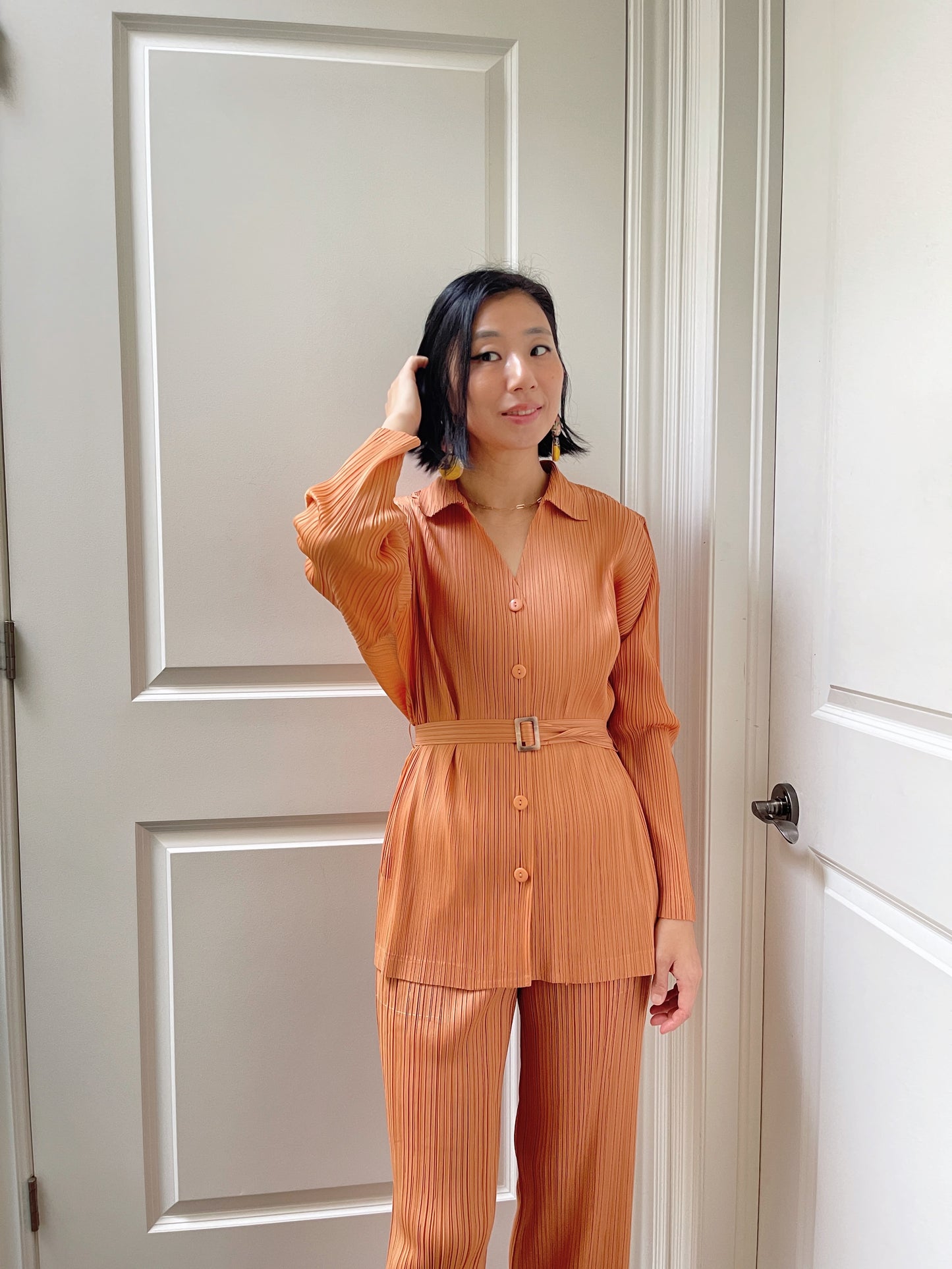 Pleats belt shirt (white, orange, khaki, black)