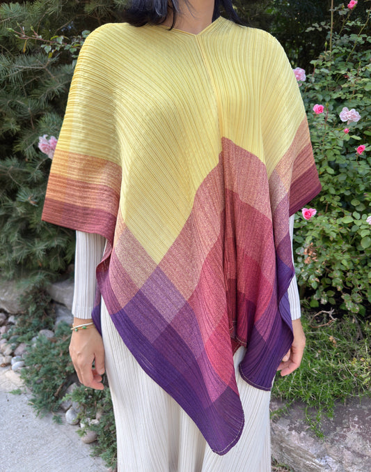 Pleats Gradation Cape(blue, purple )