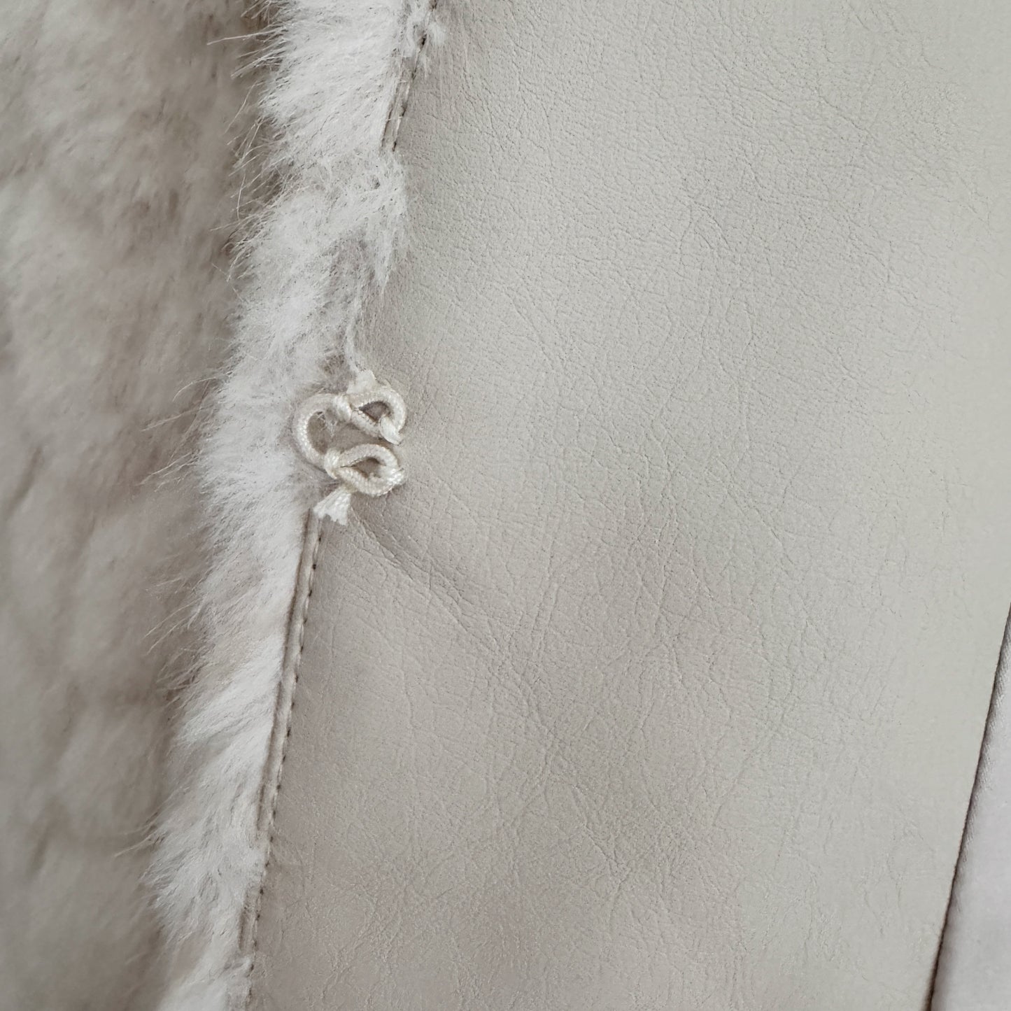 Misty mood faux fur jacket ( ivory, gray, brown)