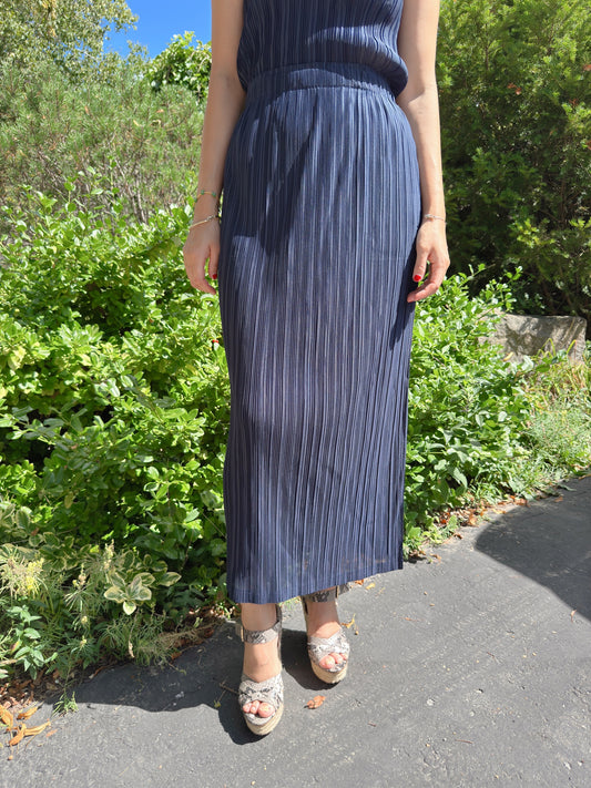 Pleated maxi skirt