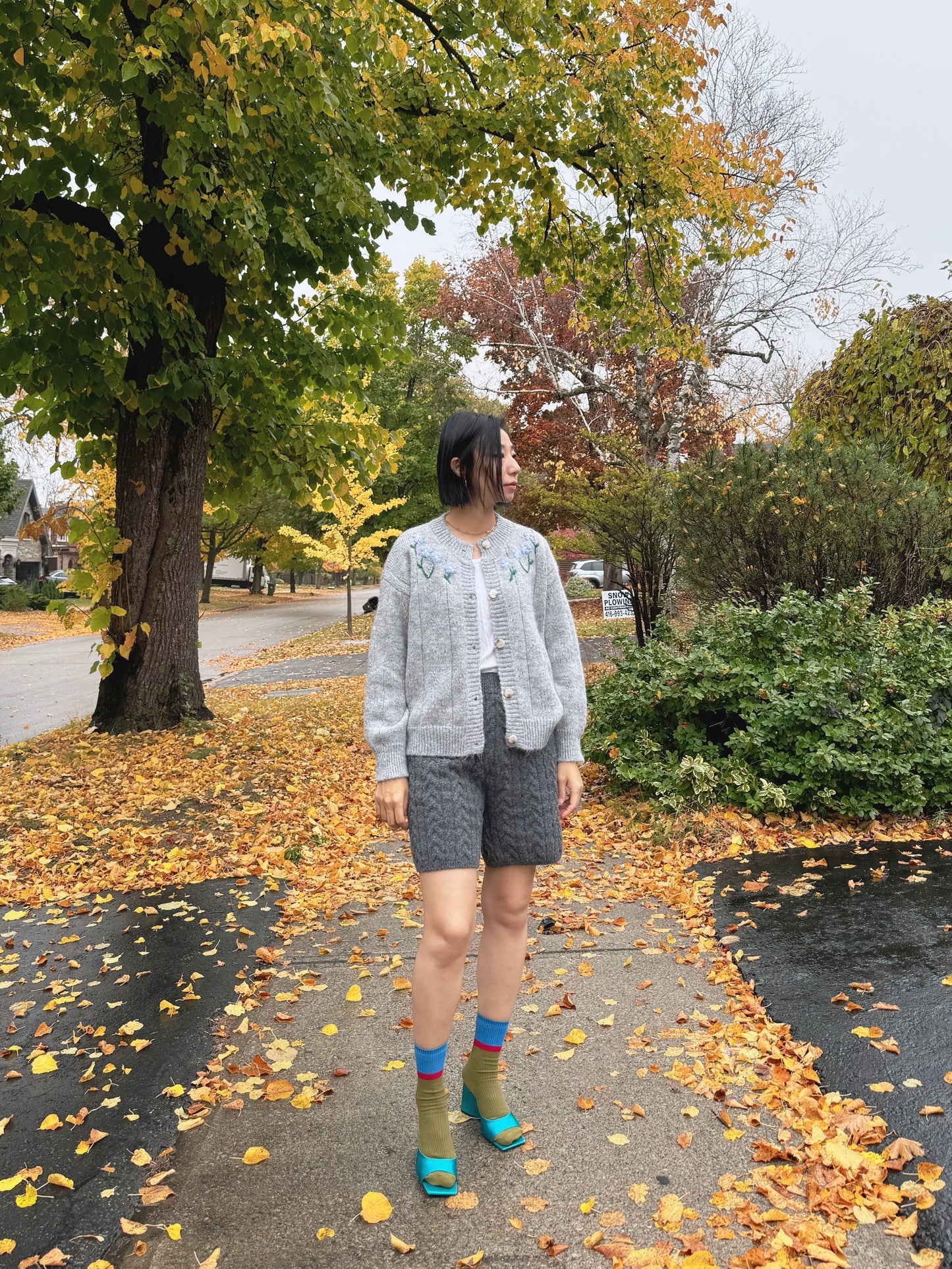 Vintage flower cardigan (grey,yellow,brown)