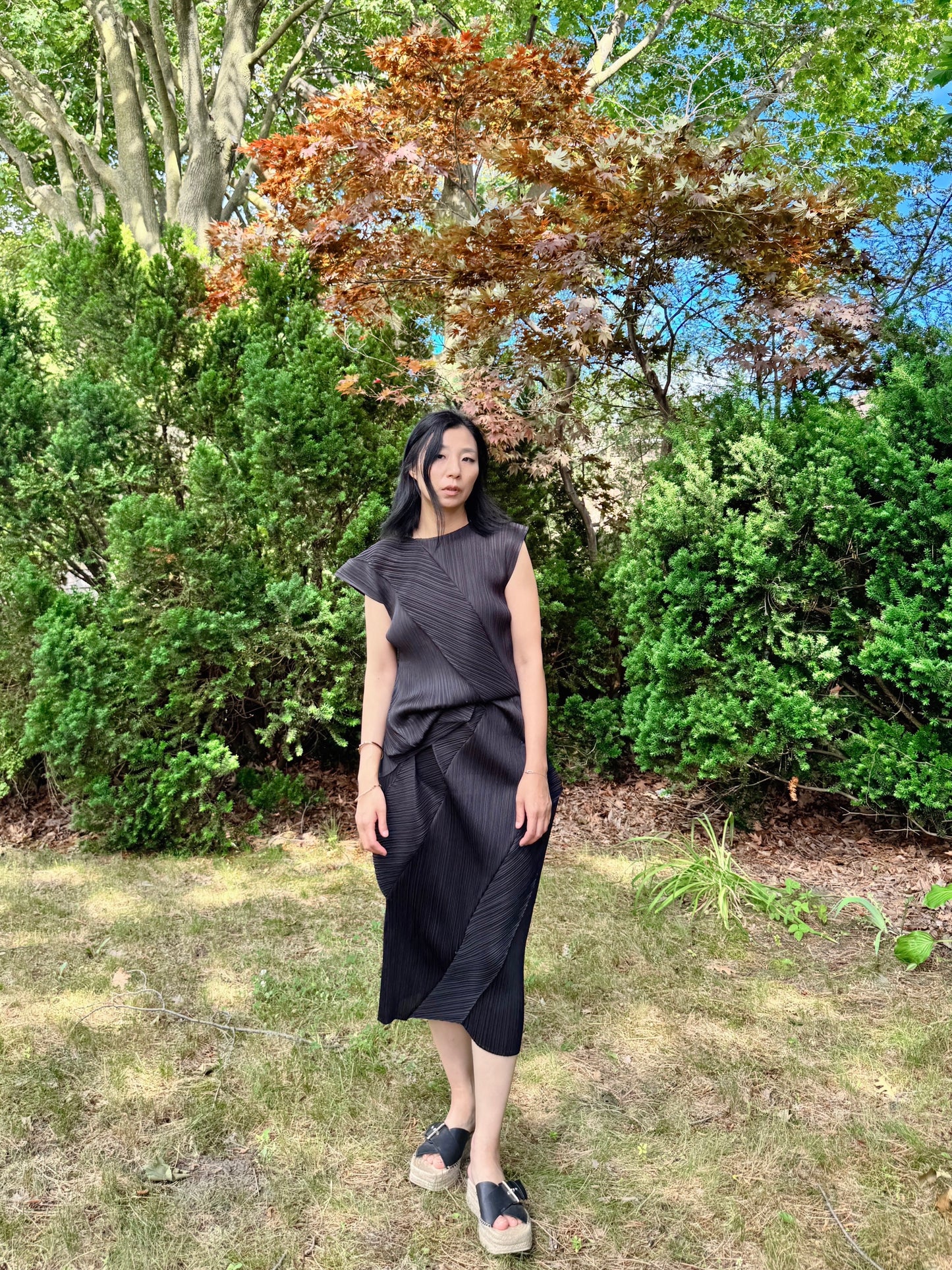 Asymmetrical Pleated Skirt (gray,black)