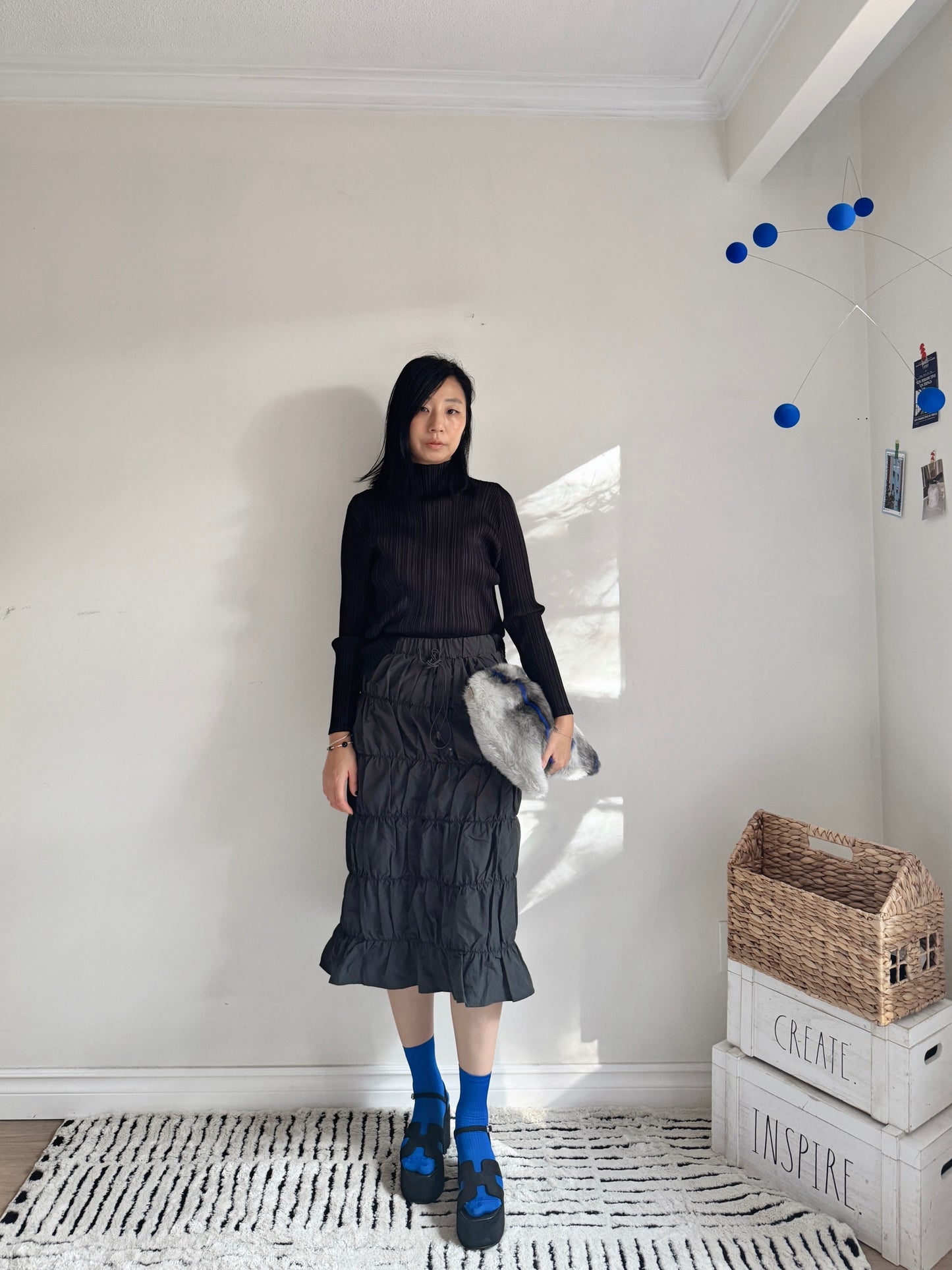 Bubble shirring sk (white, black)