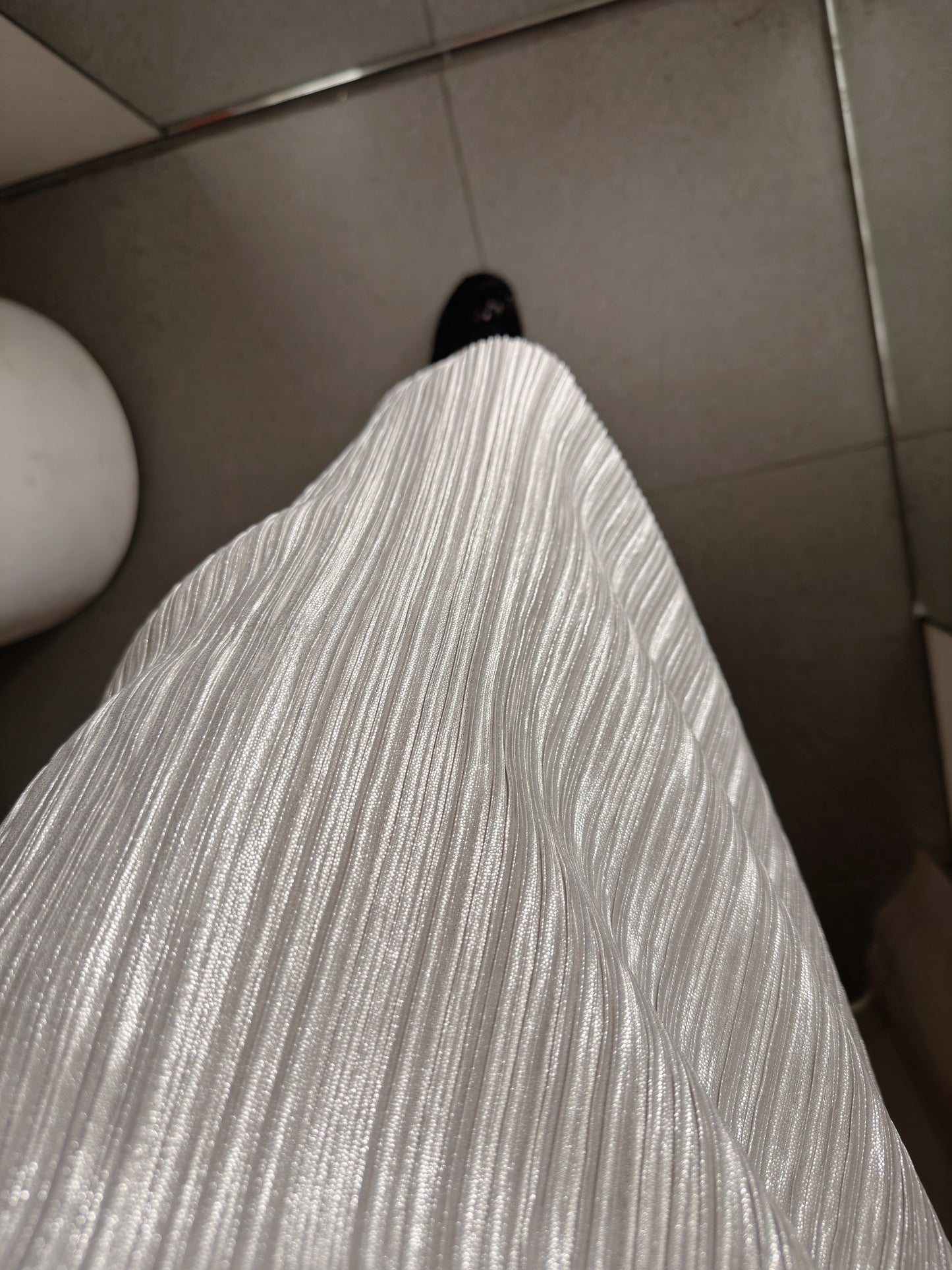 Pleats metallic silver skirt