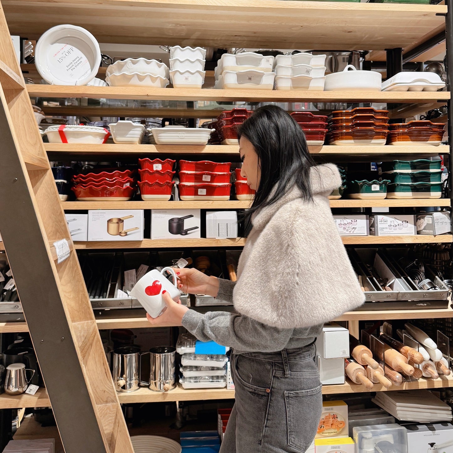 Fur Cape (gray, brown )