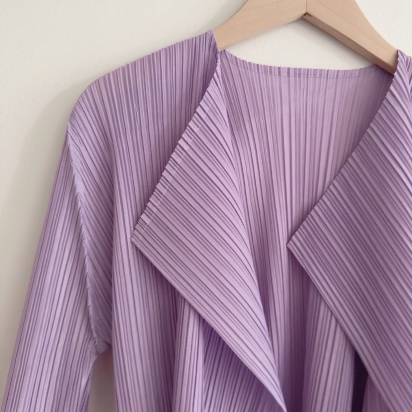 Lavender pleated Midi-length cardigan