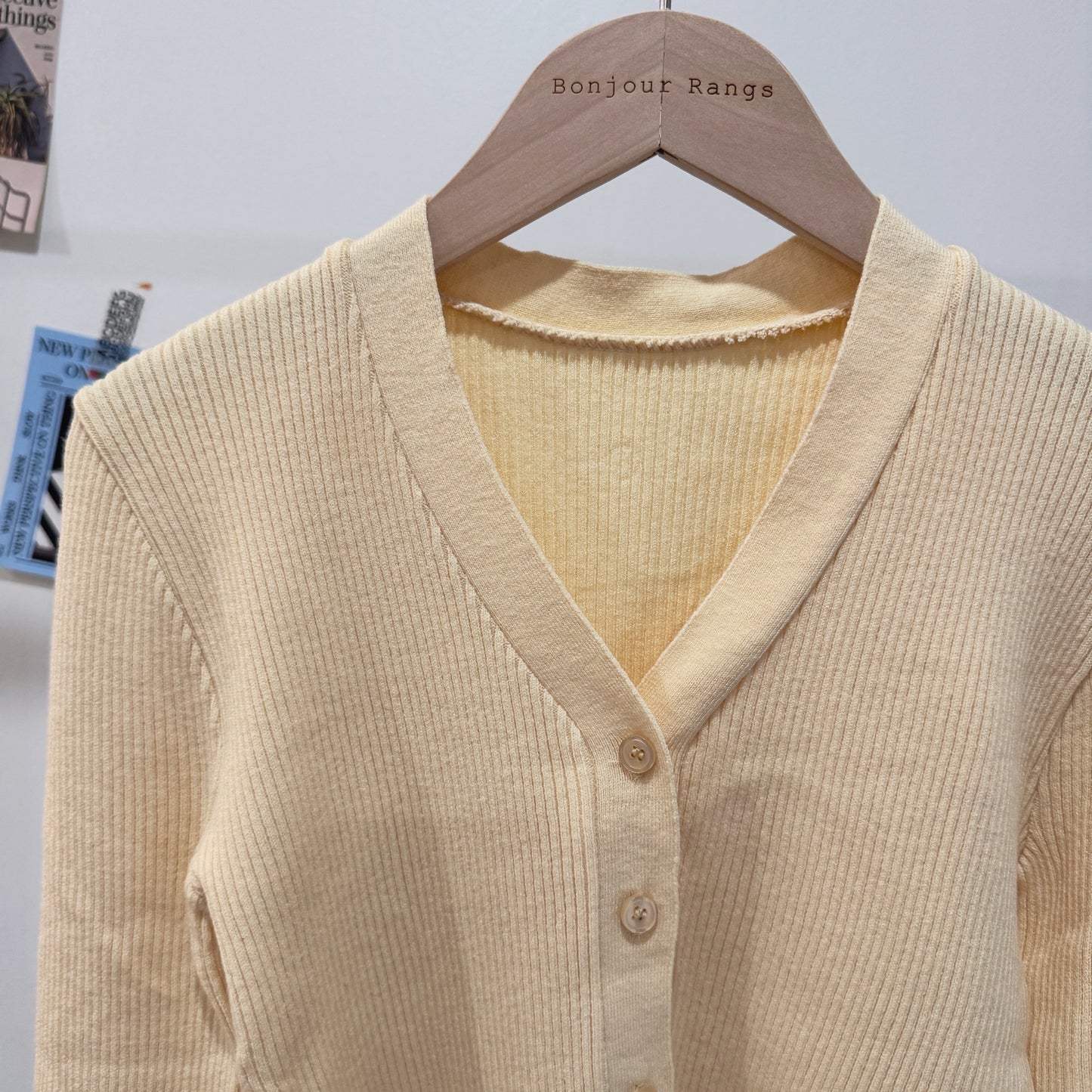 Basic V neck Cardigan (yellow, black)
