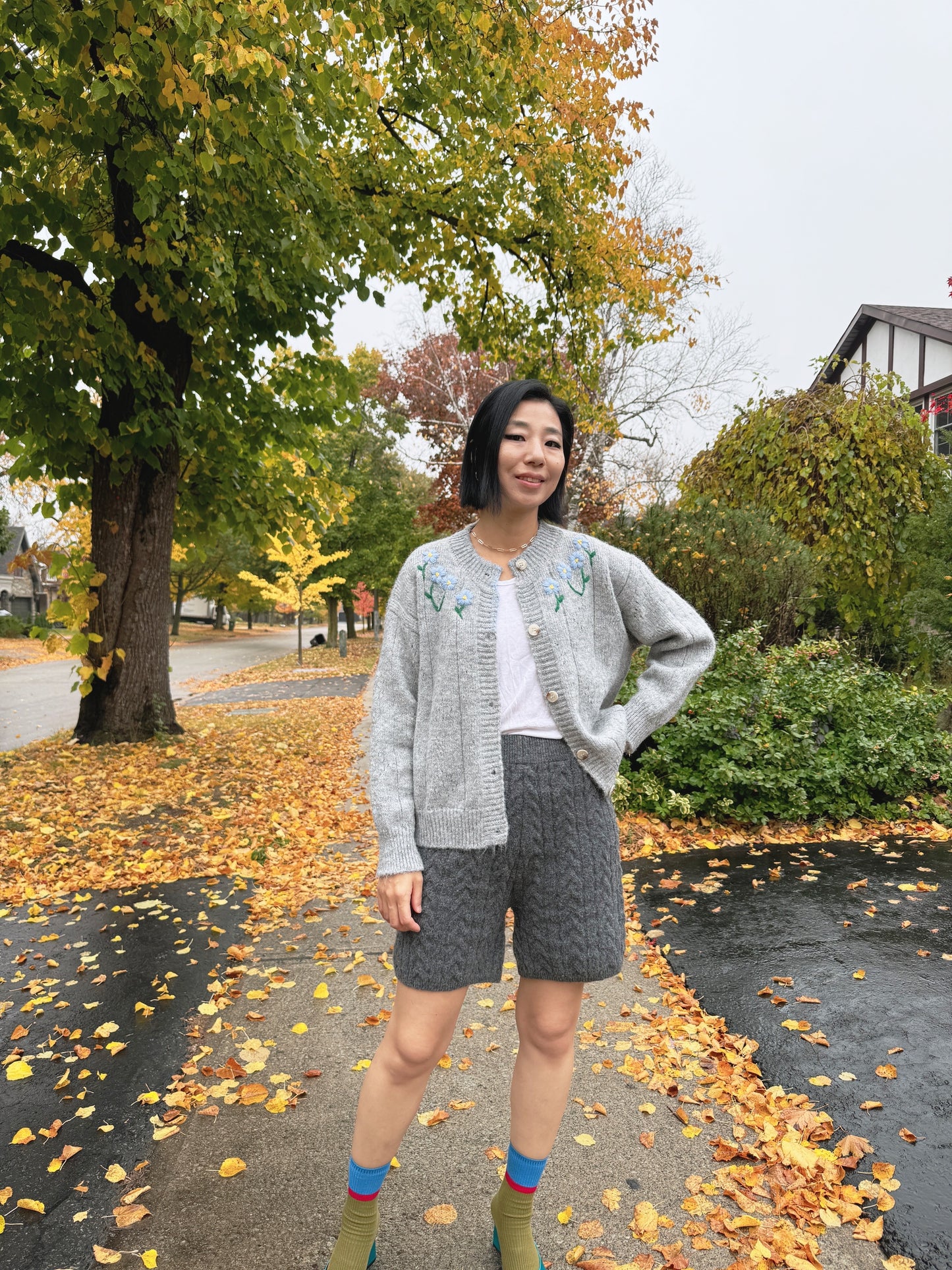 Vintage flower cardigan (grey,yellow,brown)