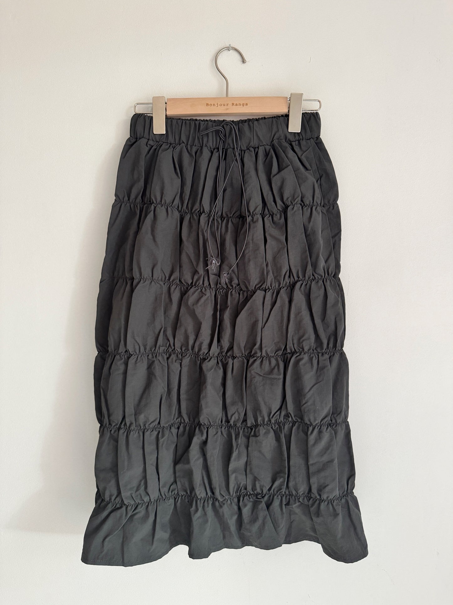 Bubble shirring sk (white, black)