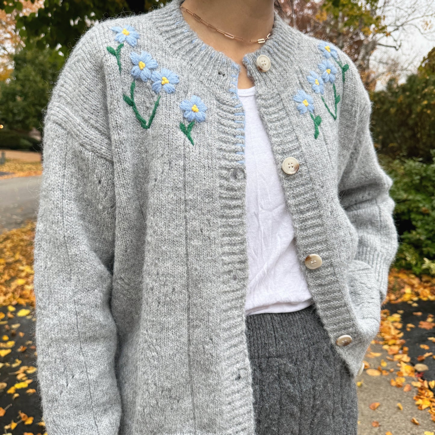 Vintage flower cardigan (grey,yellow,brown)