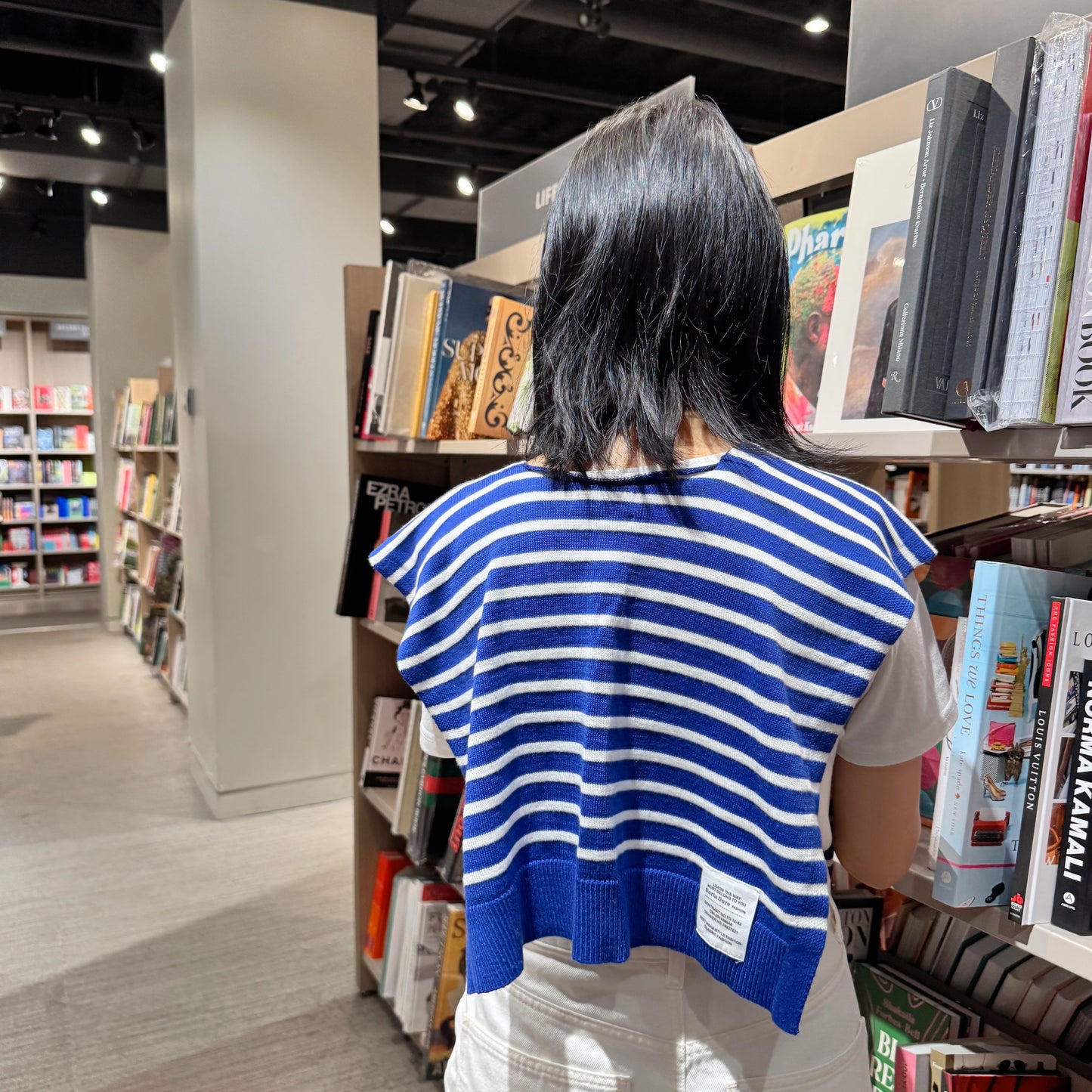 Stripe knit  shawl (black, blue)