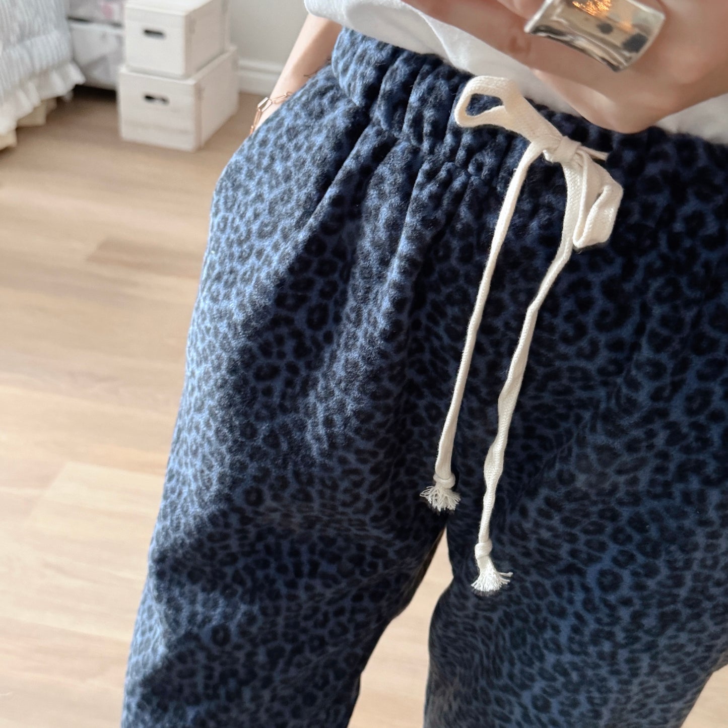 Leo jogger pants(blown, blue)