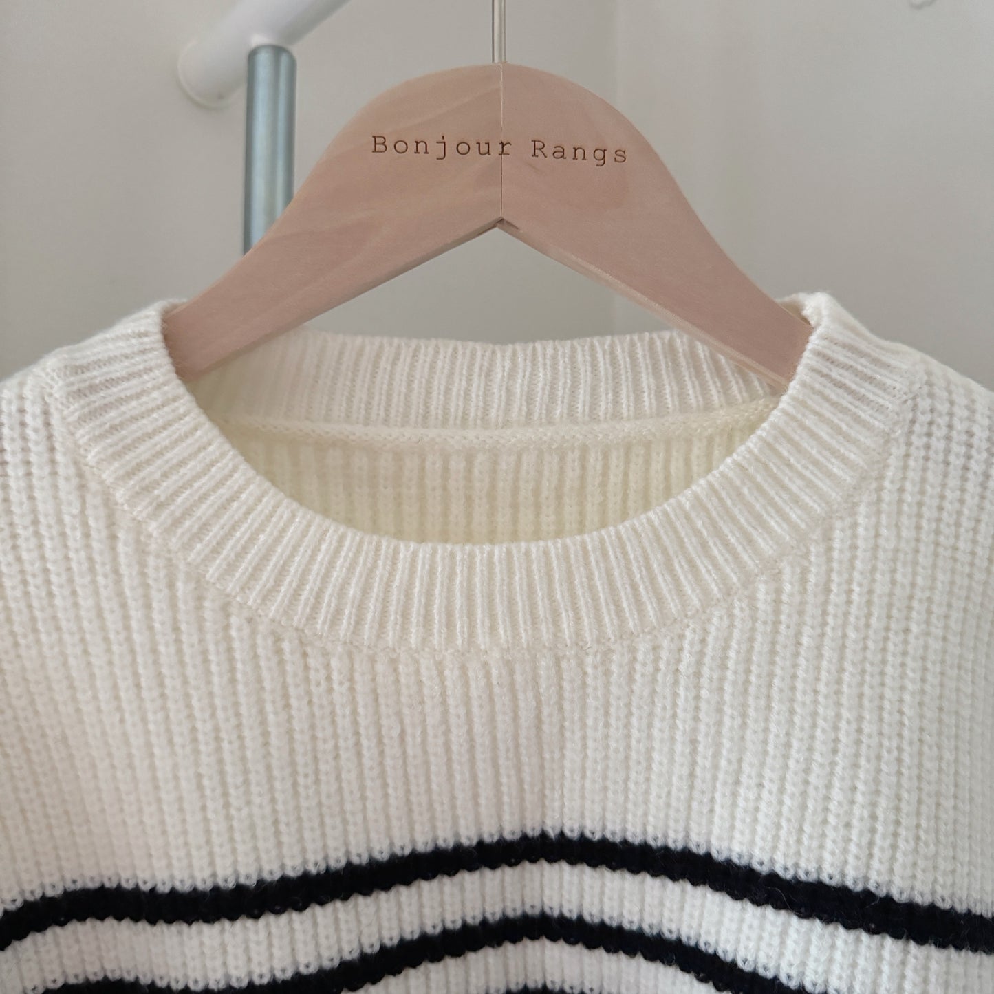 striped button knit (black,ivory)