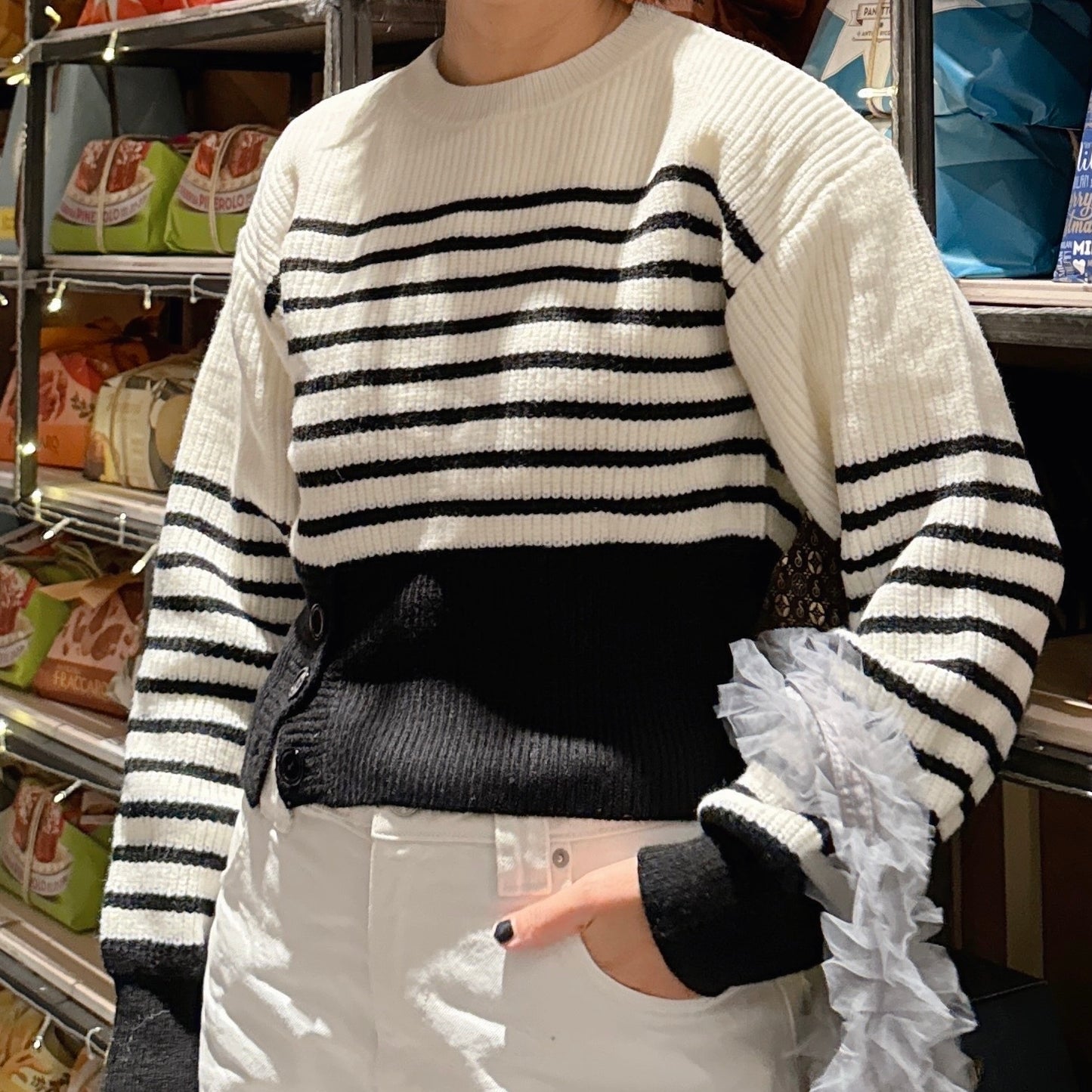 striped button knit (black,ivory)