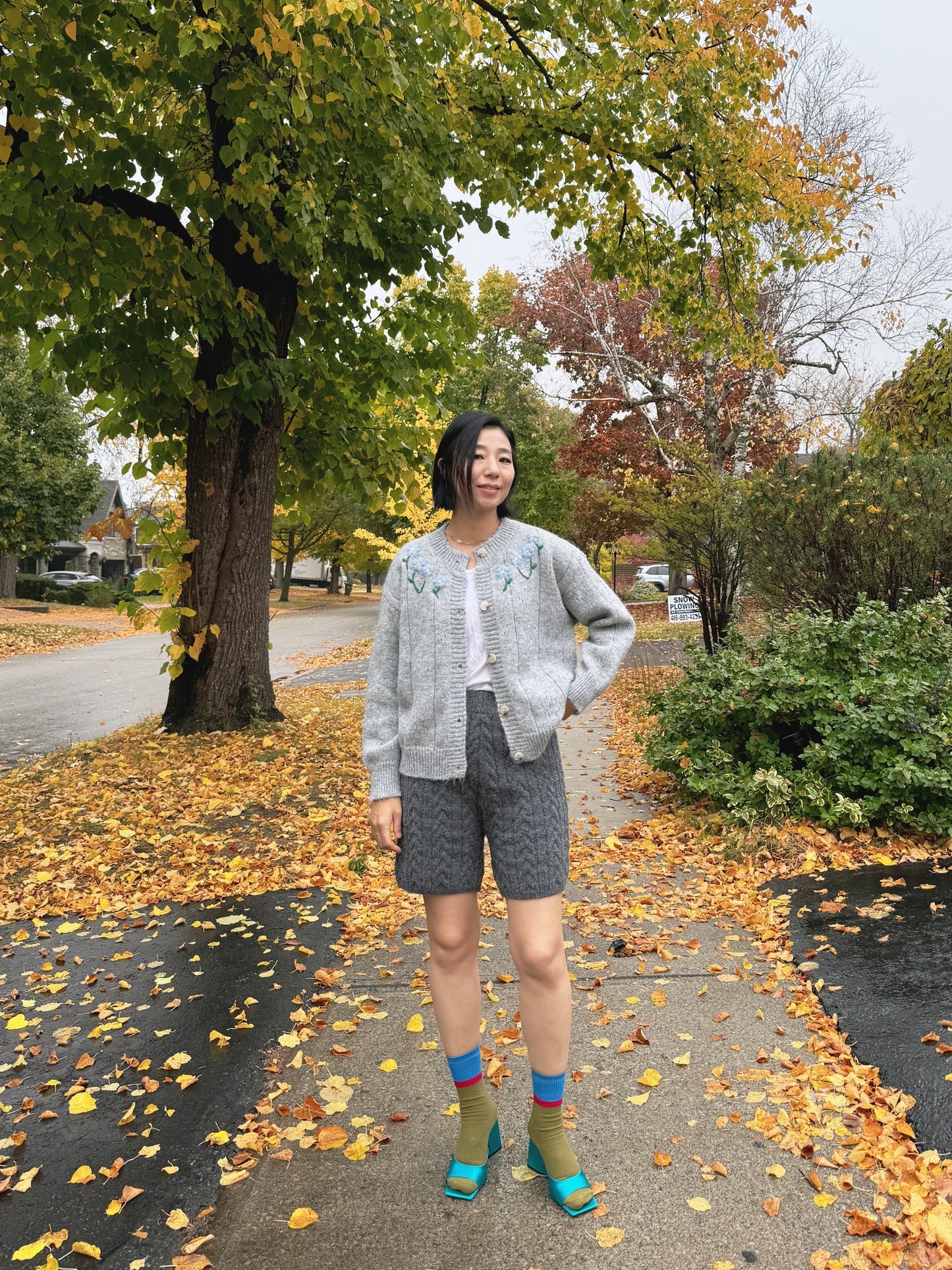 Vintage flower cardigan (grey,yellow,brown)