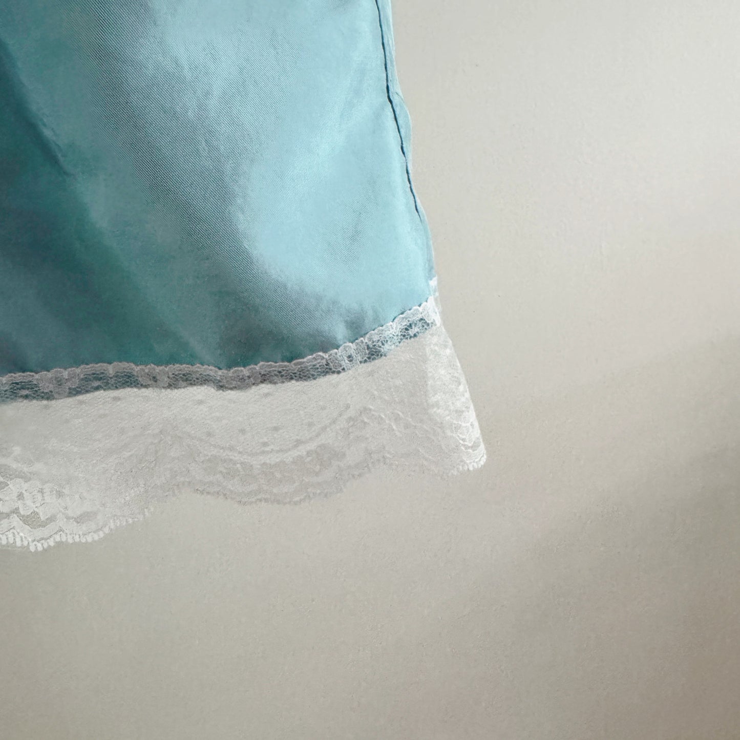 Satin lace skirt (pink, blue)