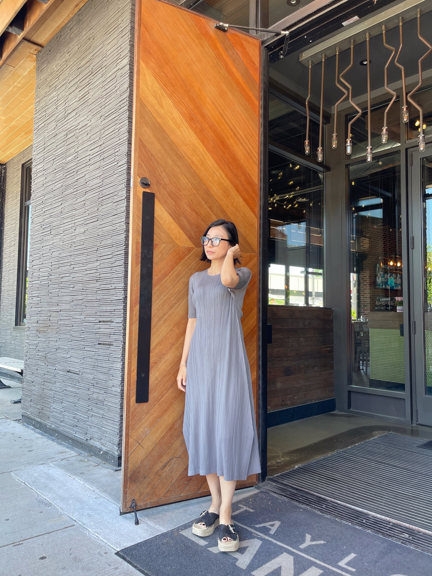 Edge long dress (Gray)