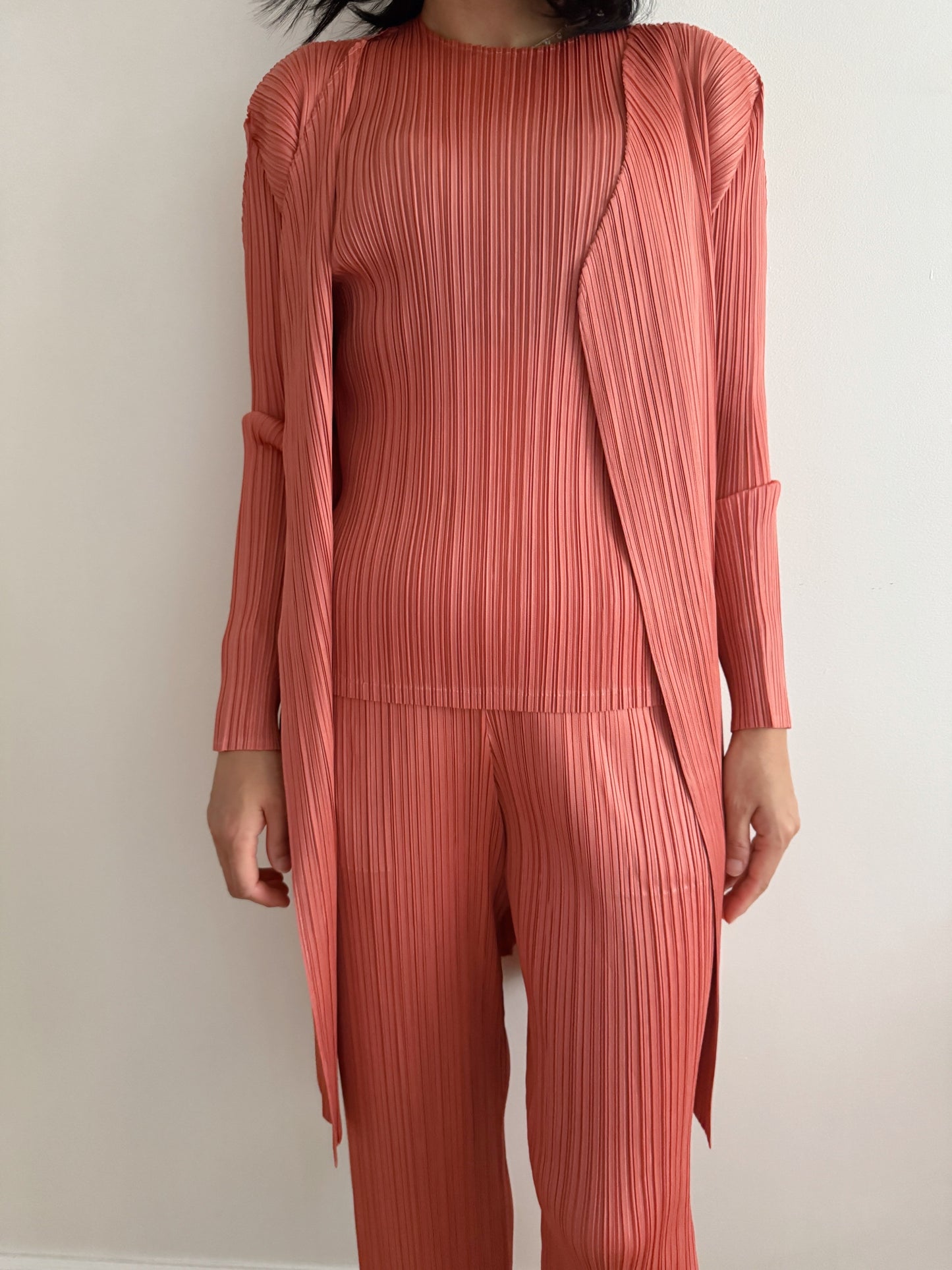 Pleats midi cardigan (ruby, gray khaki)