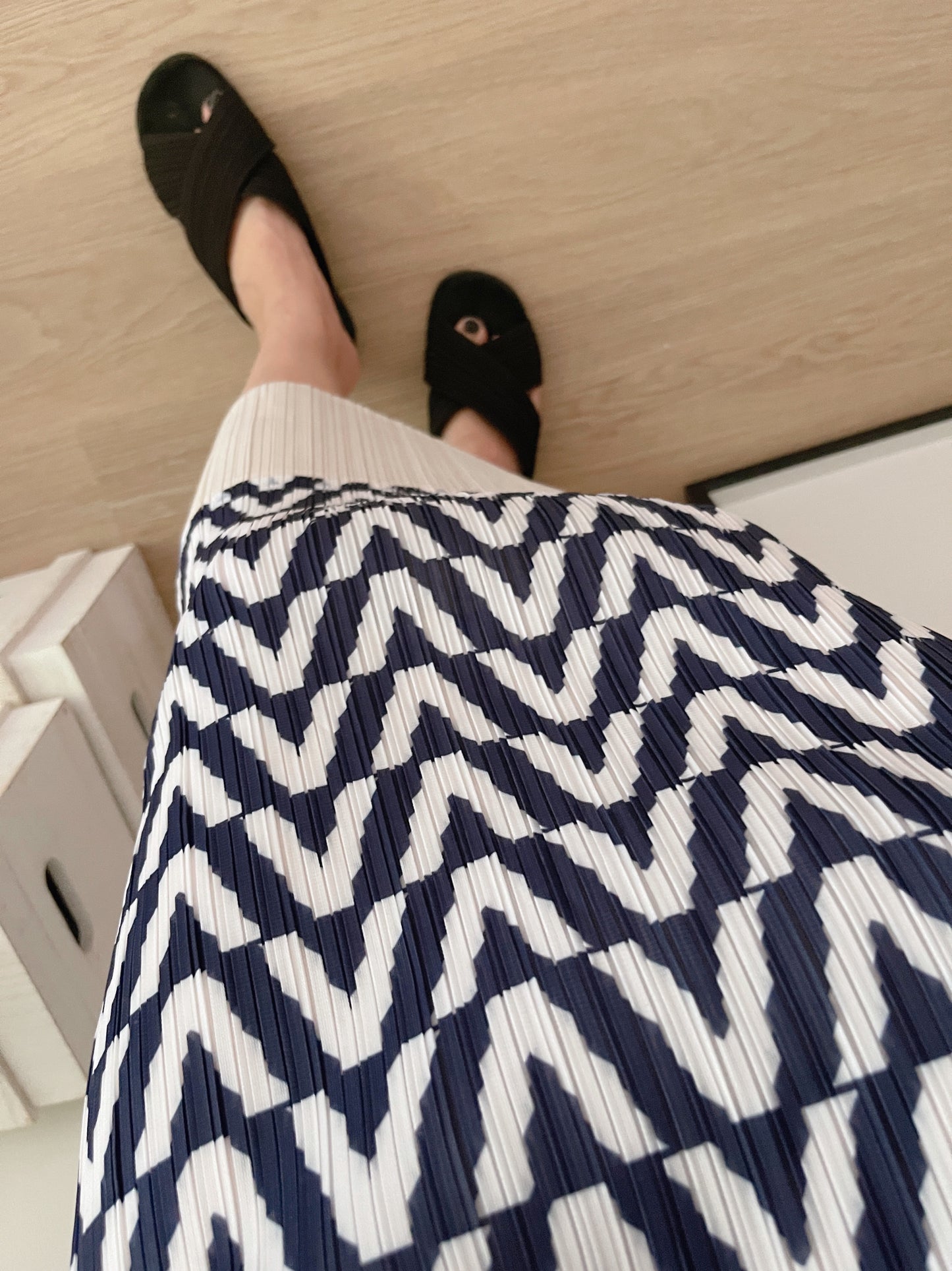 Zigzag print dress