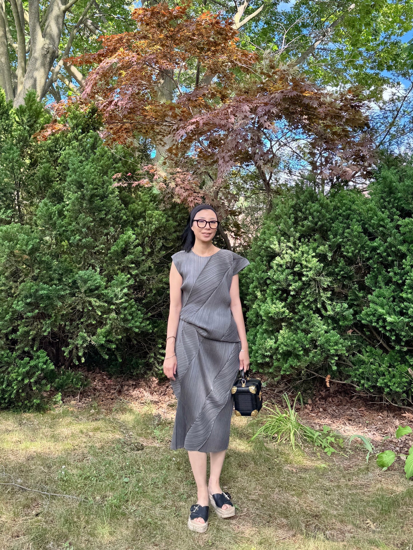 Asymmetrical Pleated Skirt (gray,black)