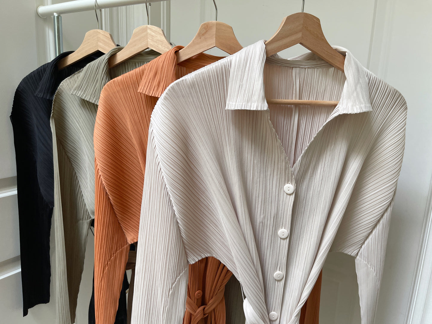 Pleats belt shirt (white, orange, khaki, black)