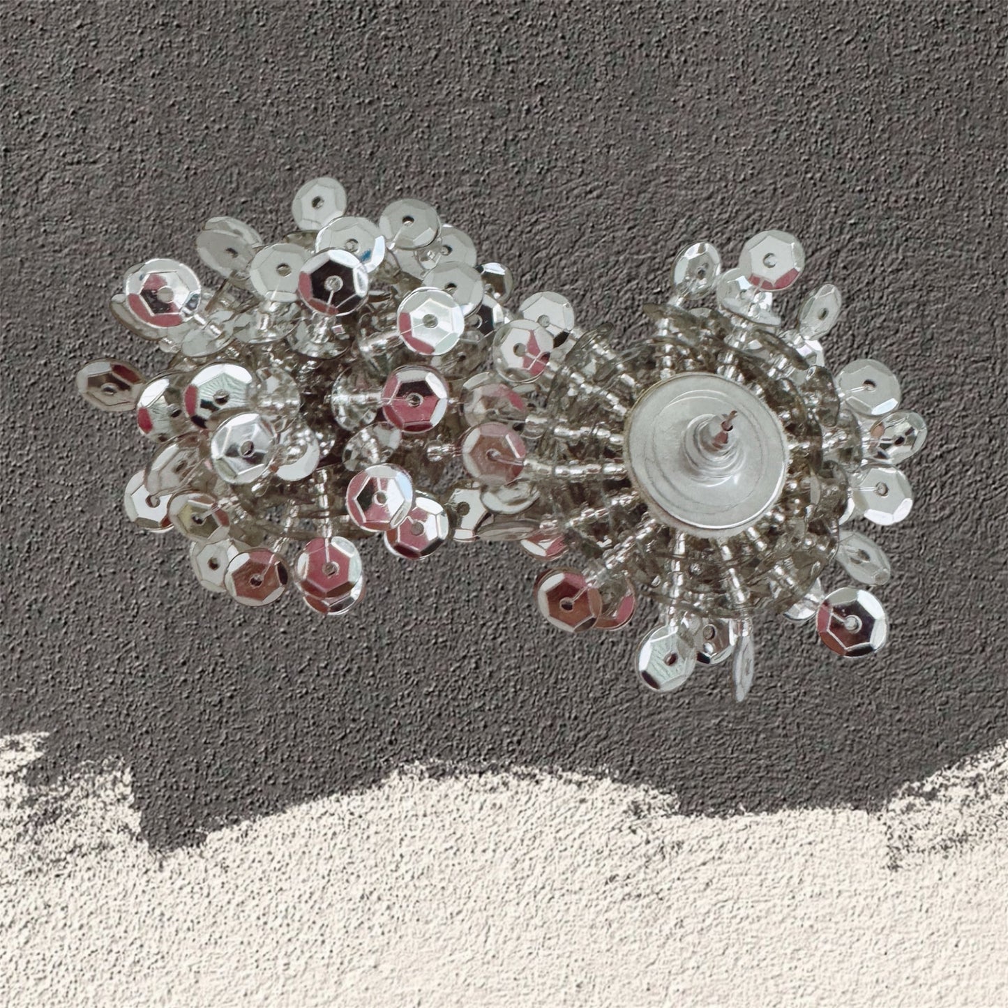 sequins earrings (white,silver)