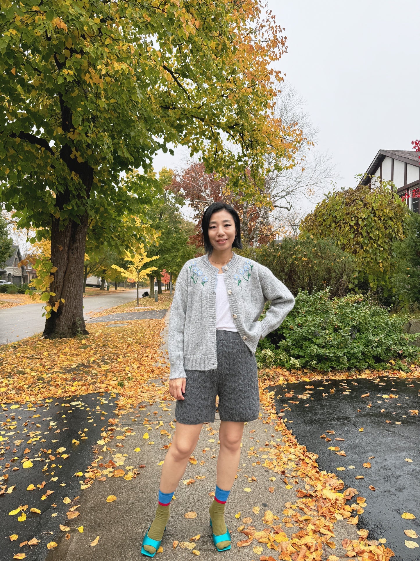 Vintage flower cardigan (grey,yellow,brown)