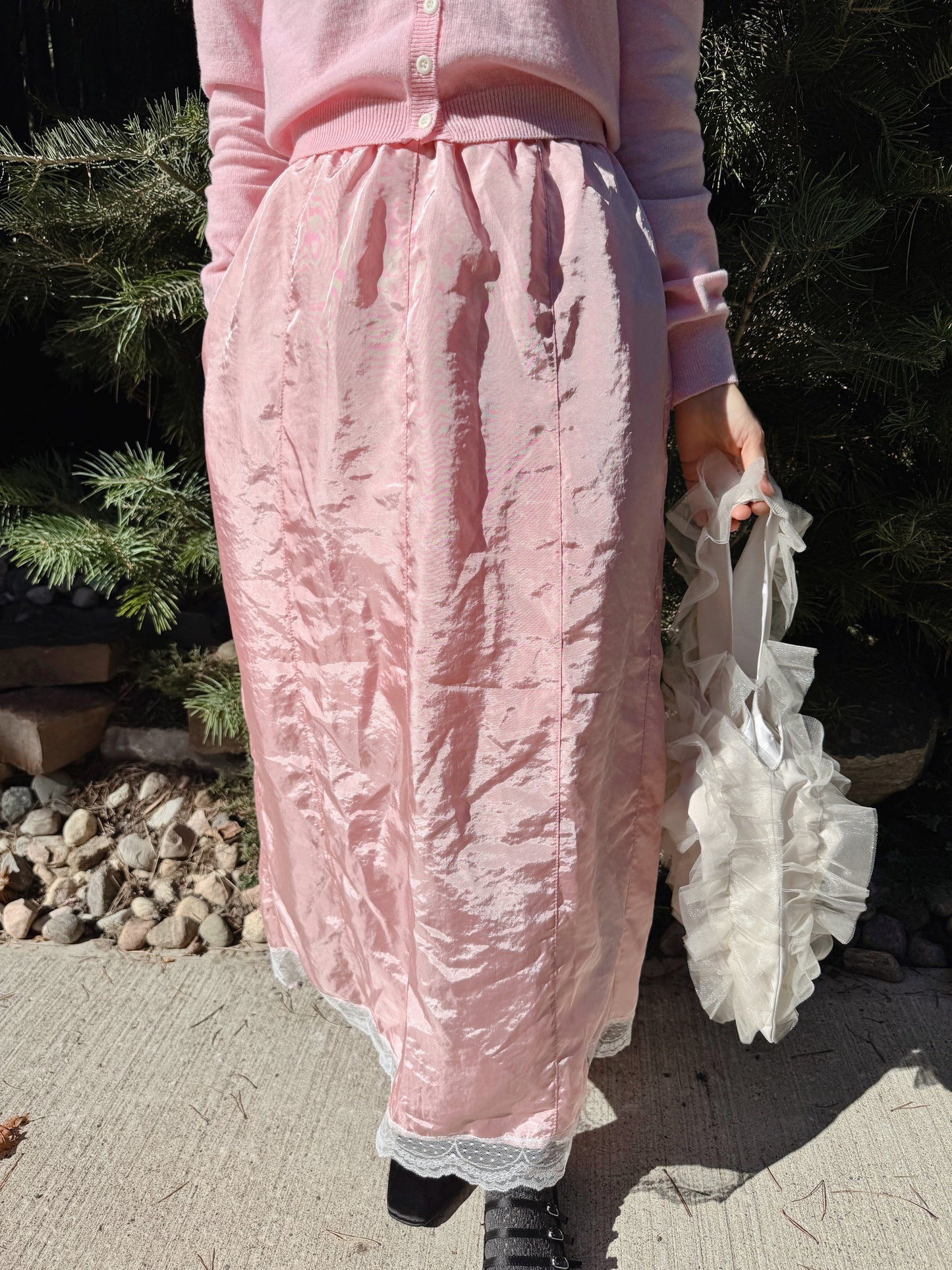 Satin lace skirt (pink, blue)