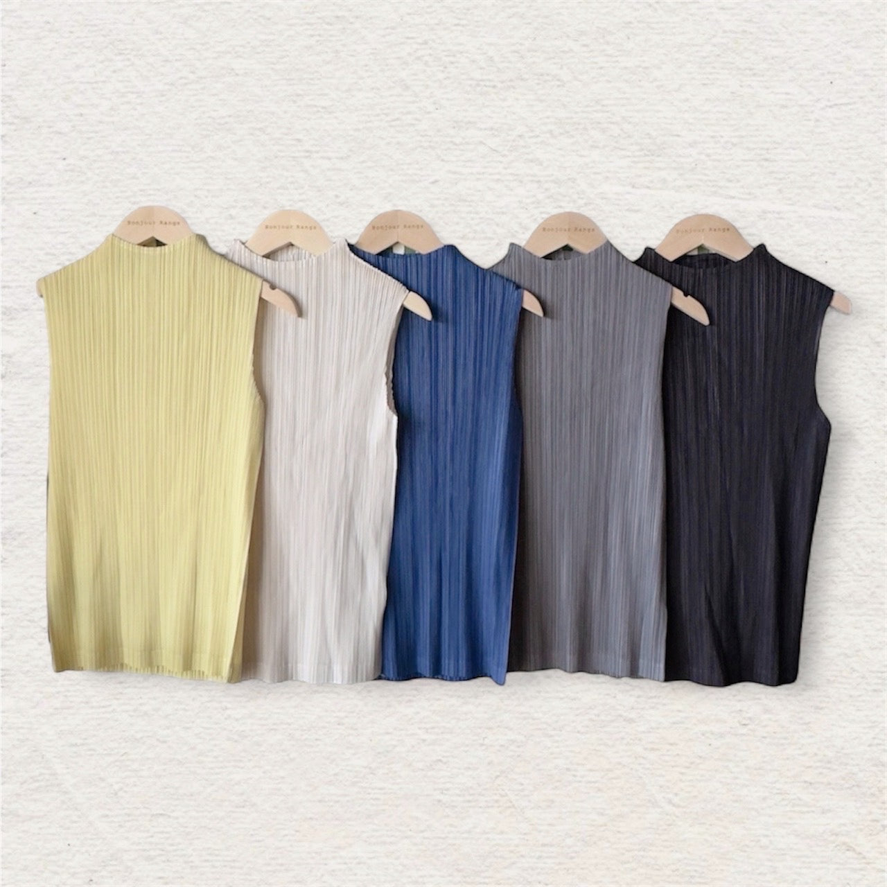 Pleated high- neck sleeveless top (lemon,blue,gray,ivory,black )