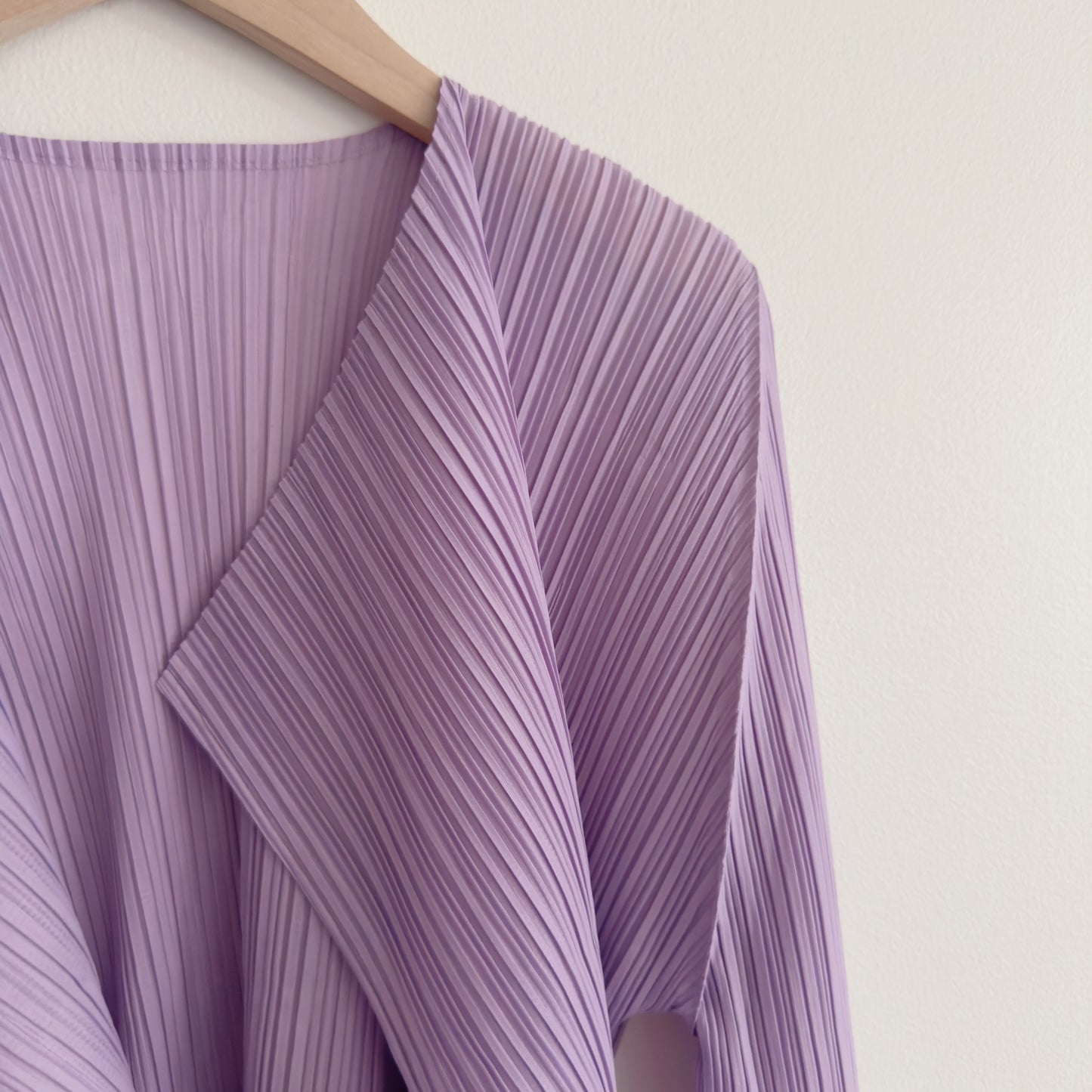 Lavender pleated Midi-length cardigan