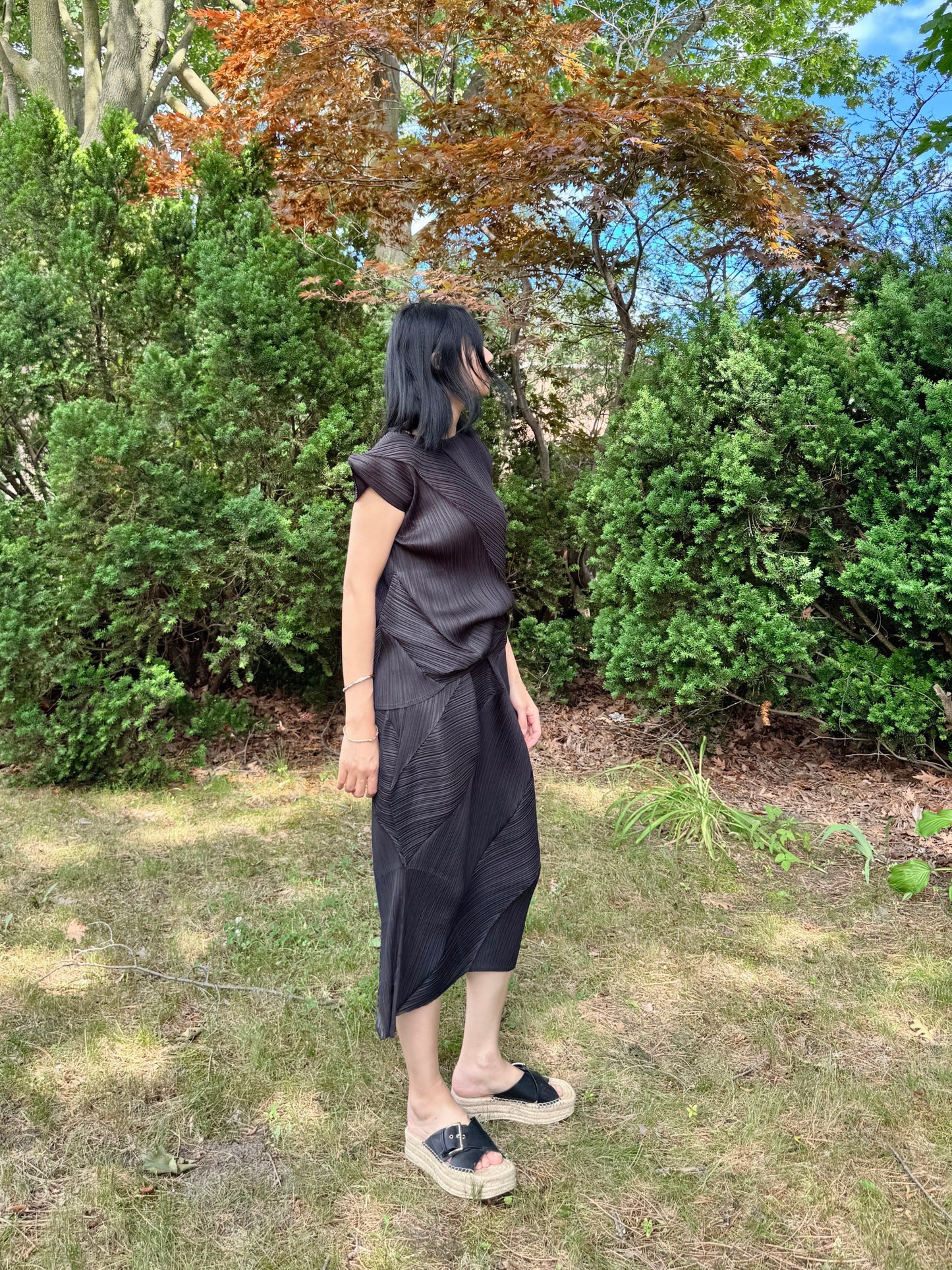 Asymmetrical Pleated Skirt (gray,black)