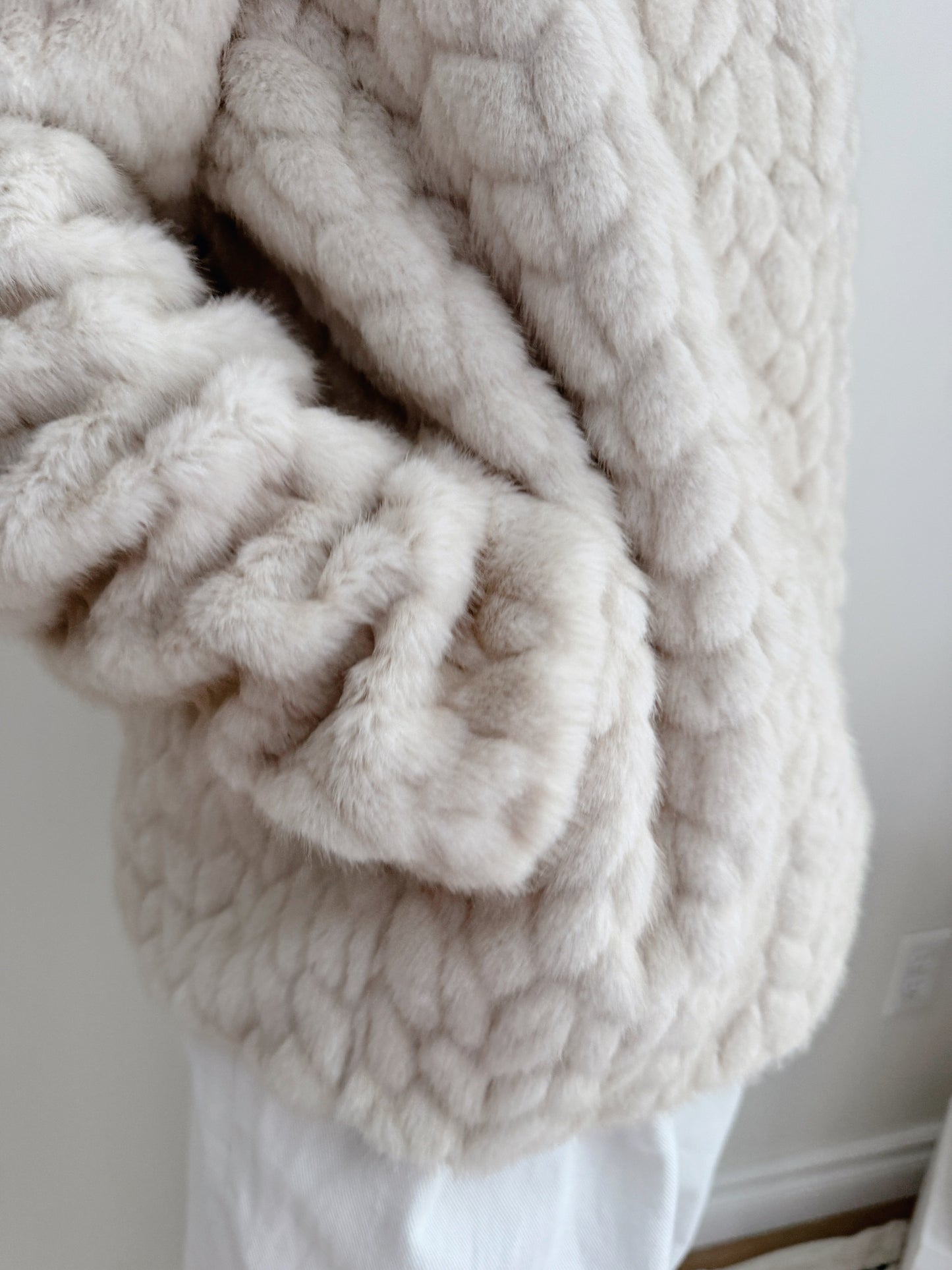 Misty mood faux fur jacket ( ivory, gray, brown)