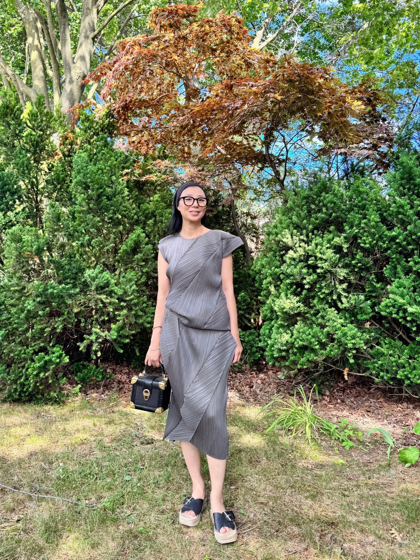 Asymmetrical Pleated Skirt (gray,black)